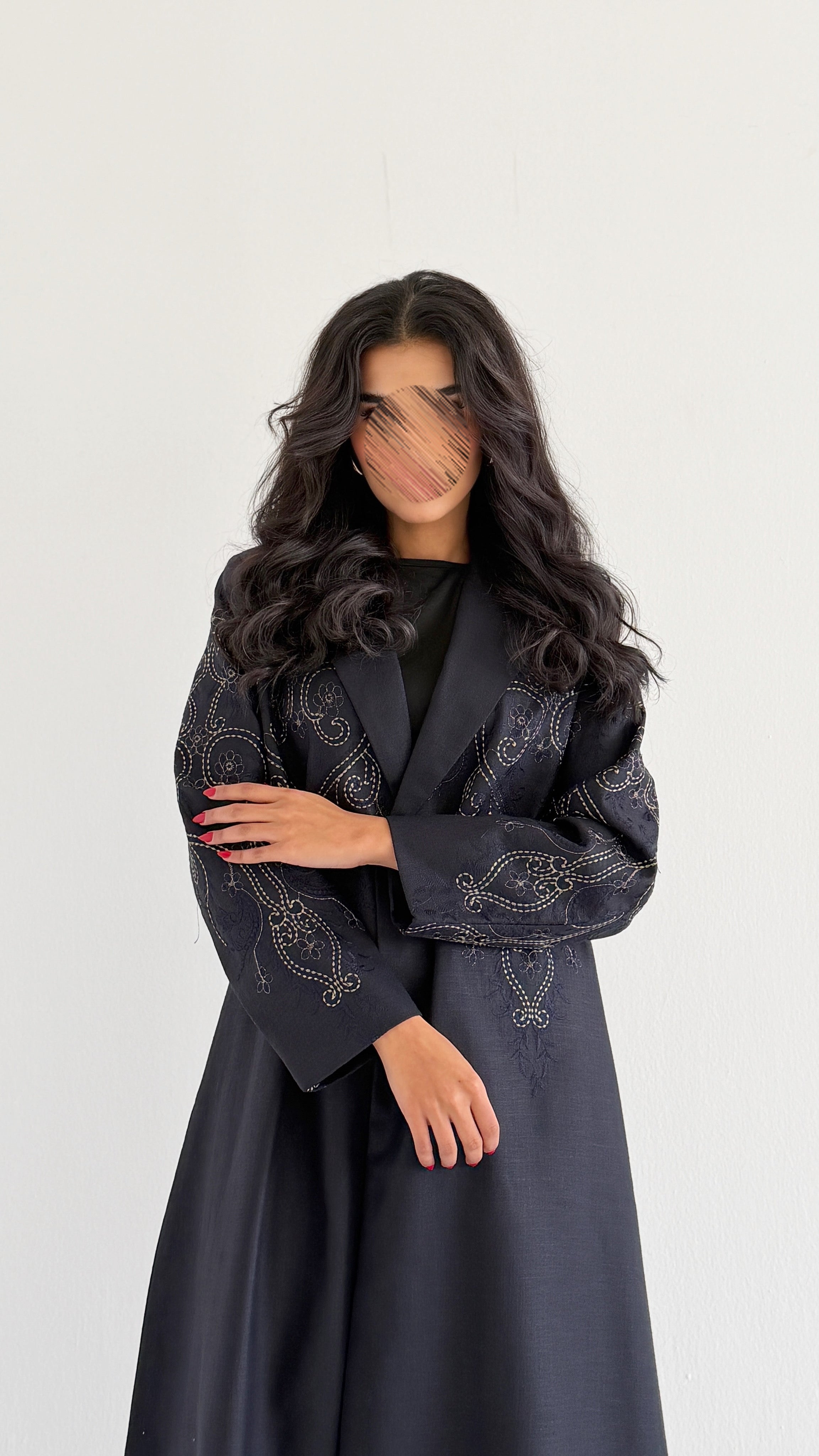 MW2038 - عباية بليزر مبطن مع اضافة تطريز - Aya