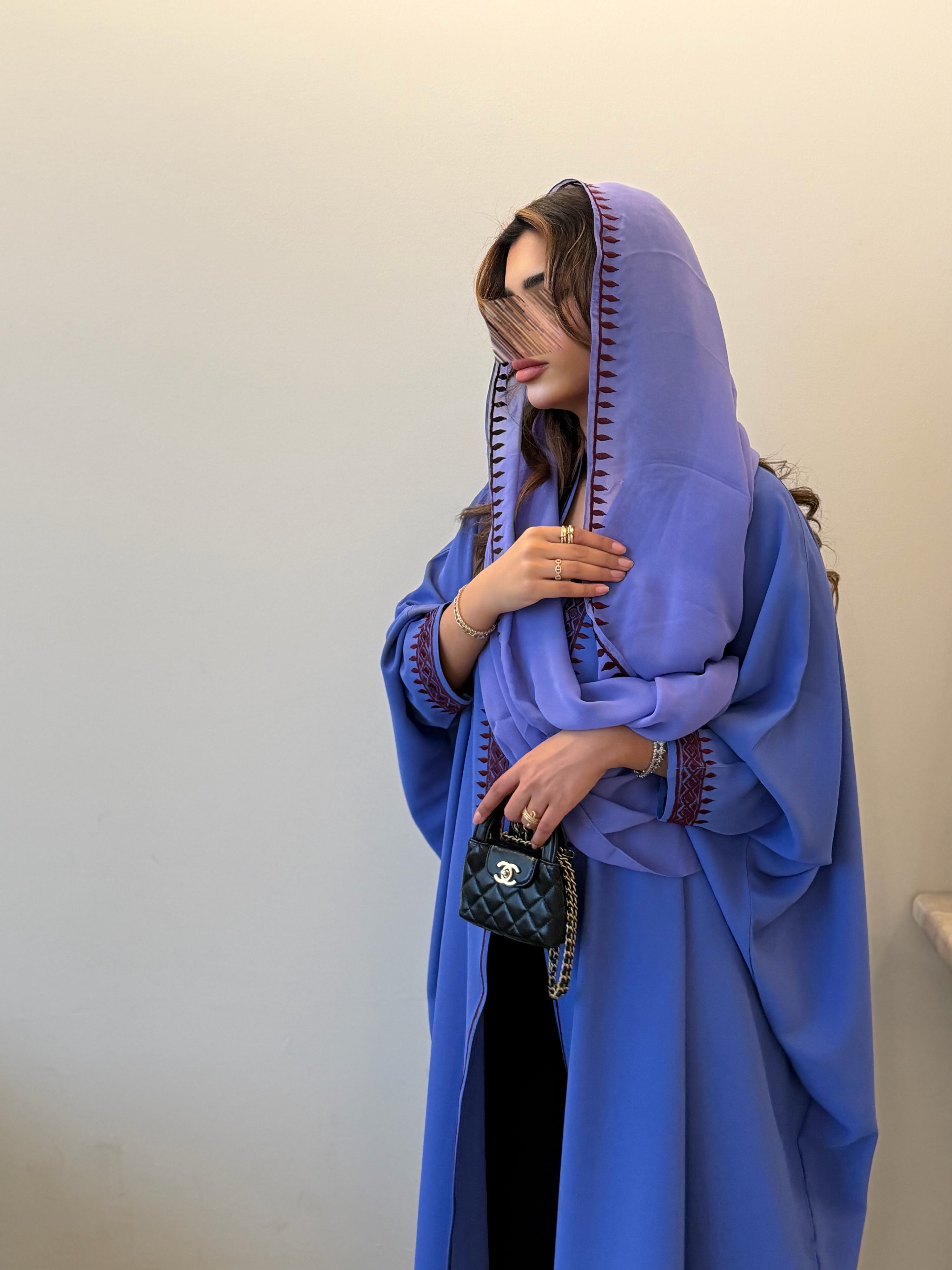 MWT5063 - قماش كريب بنفسجي مع تطريز من الأمام والأكمام والطرحه - Aya