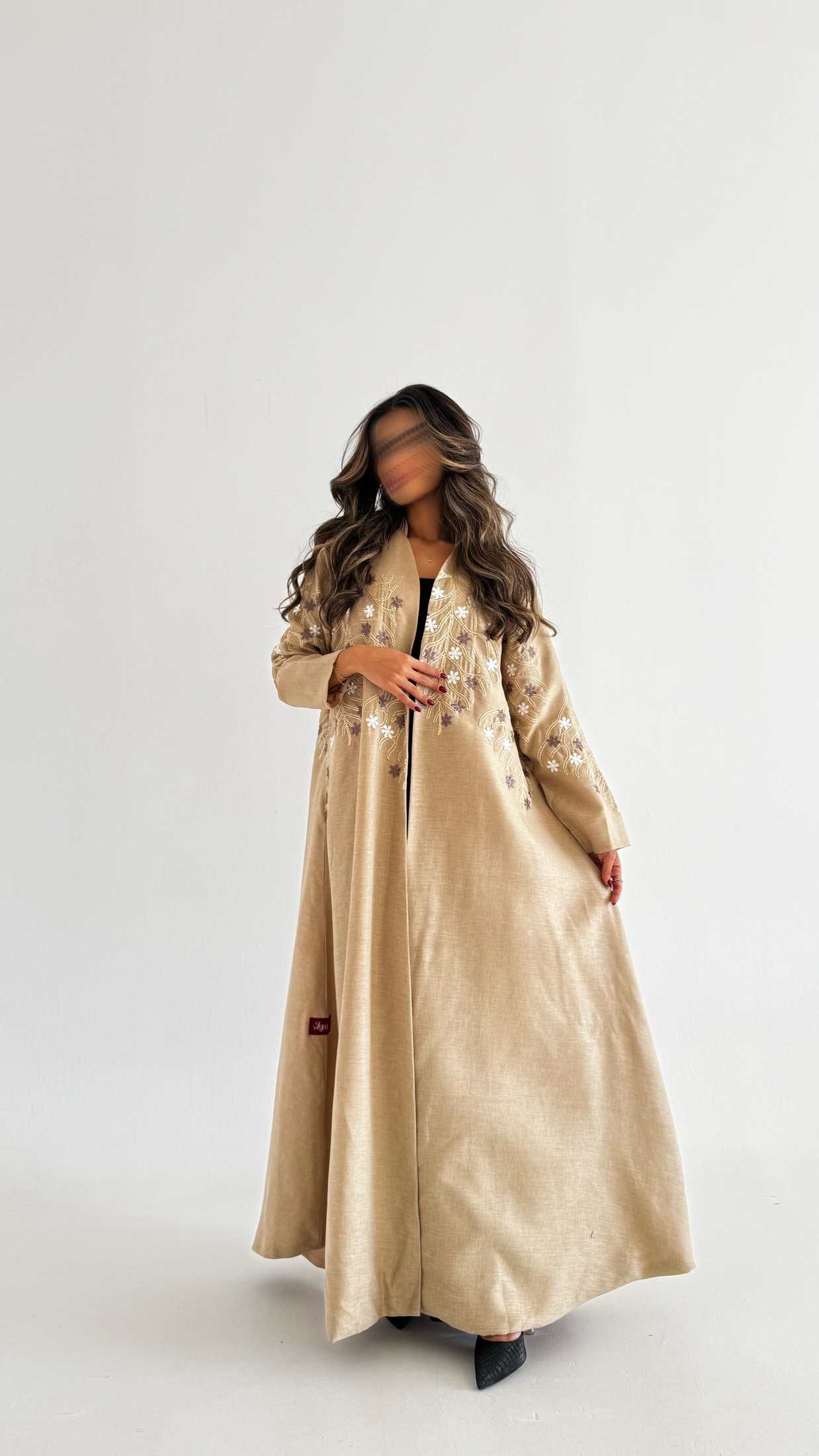 MWT393 - عباية لنن تطريز بيج - Aya