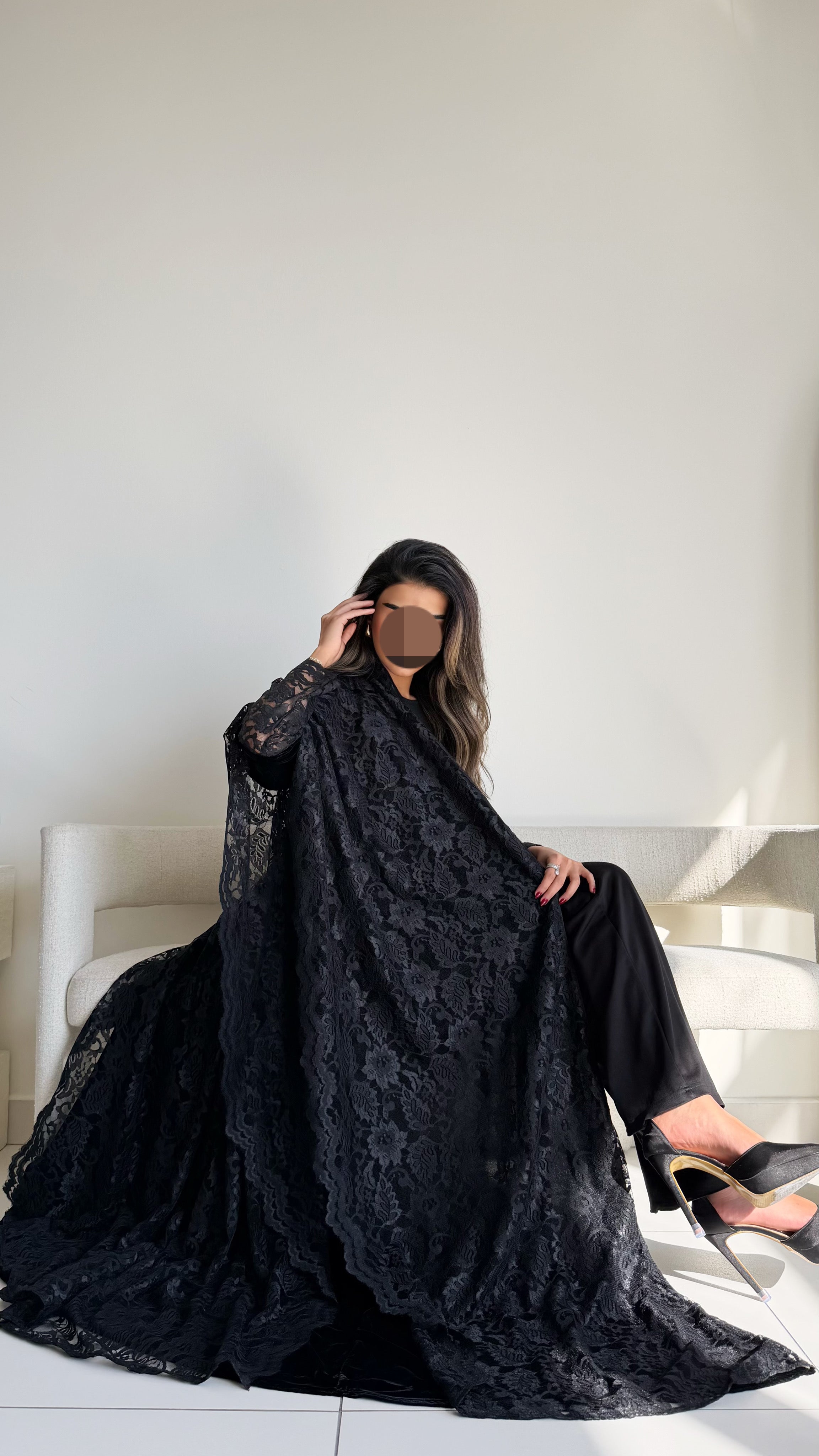 MW645 - Light Crepe Standing with Jacquard Half-Cloche