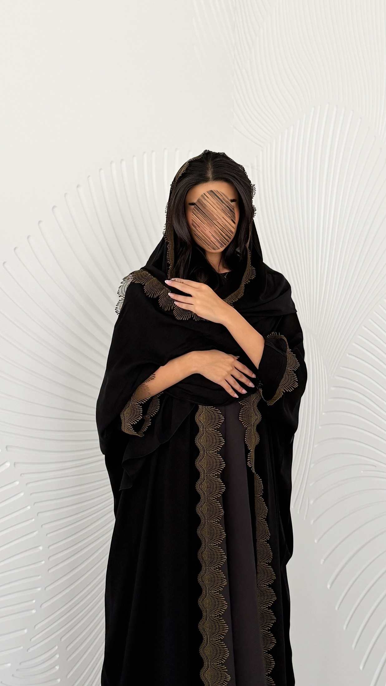 MWT5128 - عباية اسود كريب مع كلفة زيتي - Aya