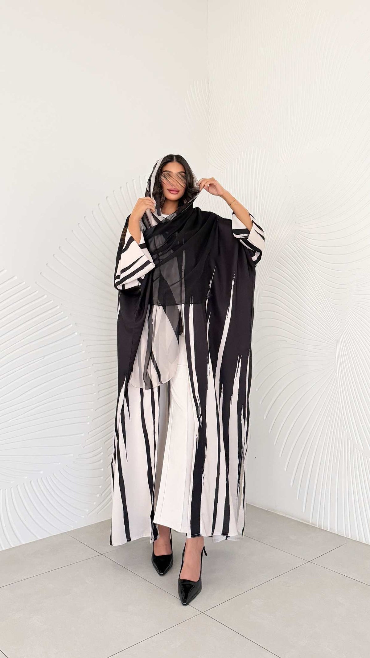 MWT1211 - عباية مخطط |striped abaya - Aya