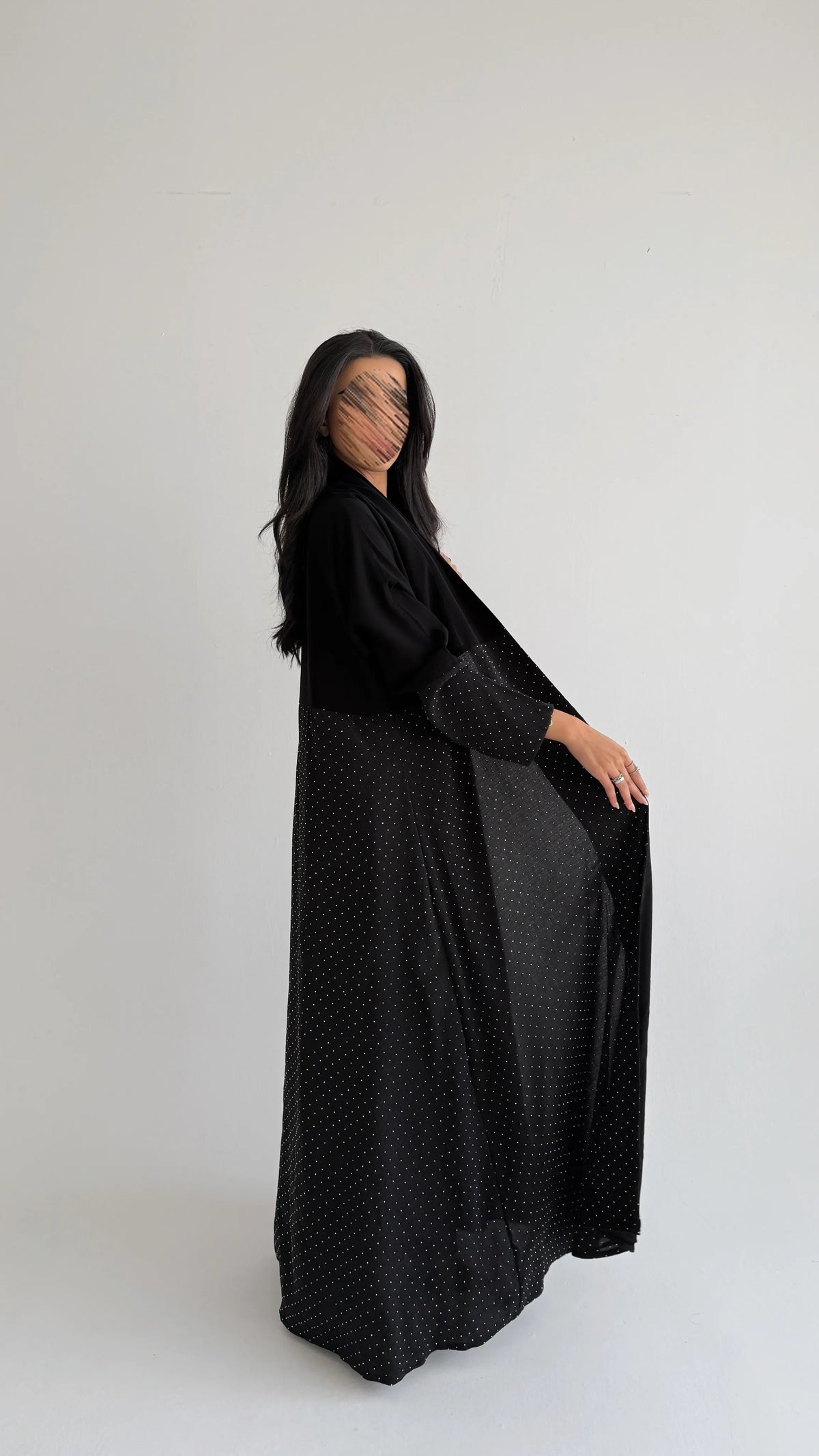 MWT1260 - عبايه اسود بتدخيله شيفون لمعة راقي - Aya