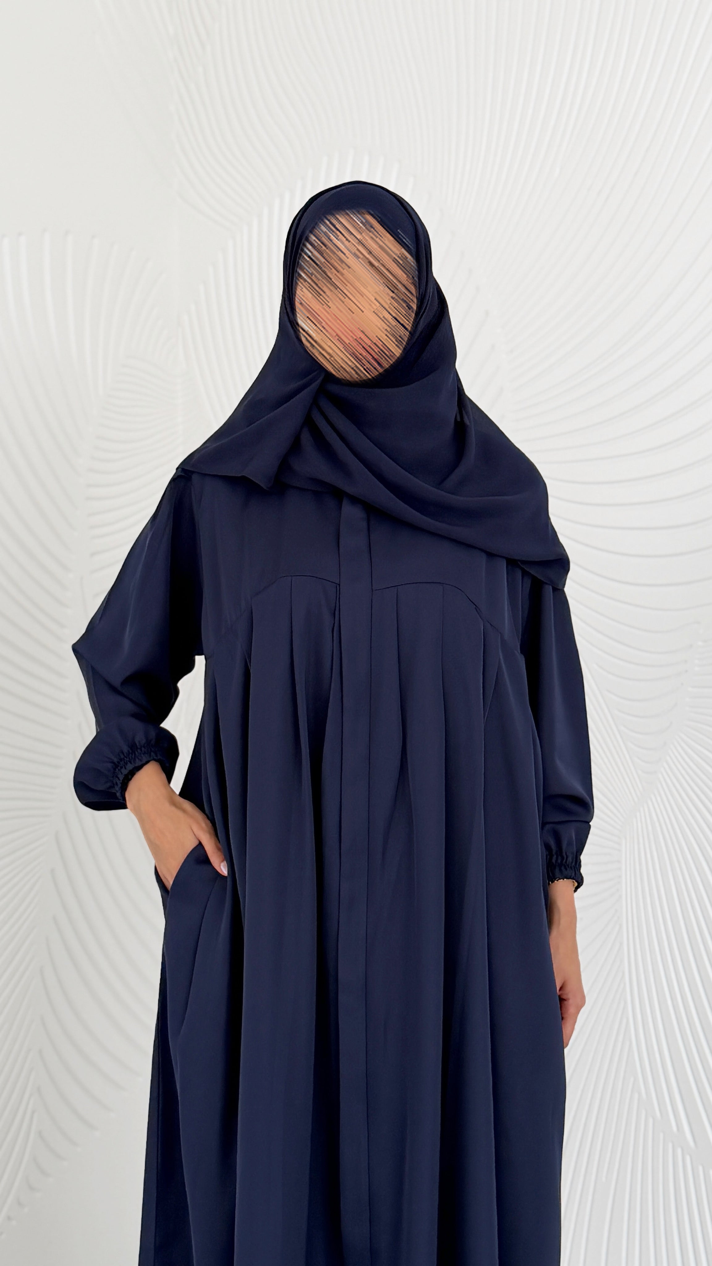 MWO006 - عباية نص كلوش بكم مطاط - Aya