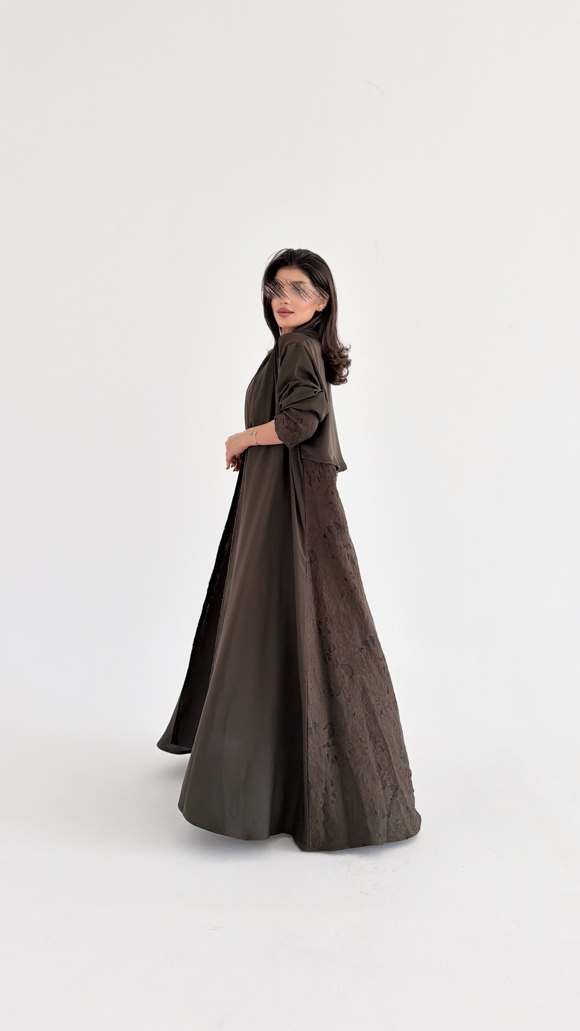 MWT1087 - عباية مع تدخيله مشجر |Abaya with floral inserts - Aya