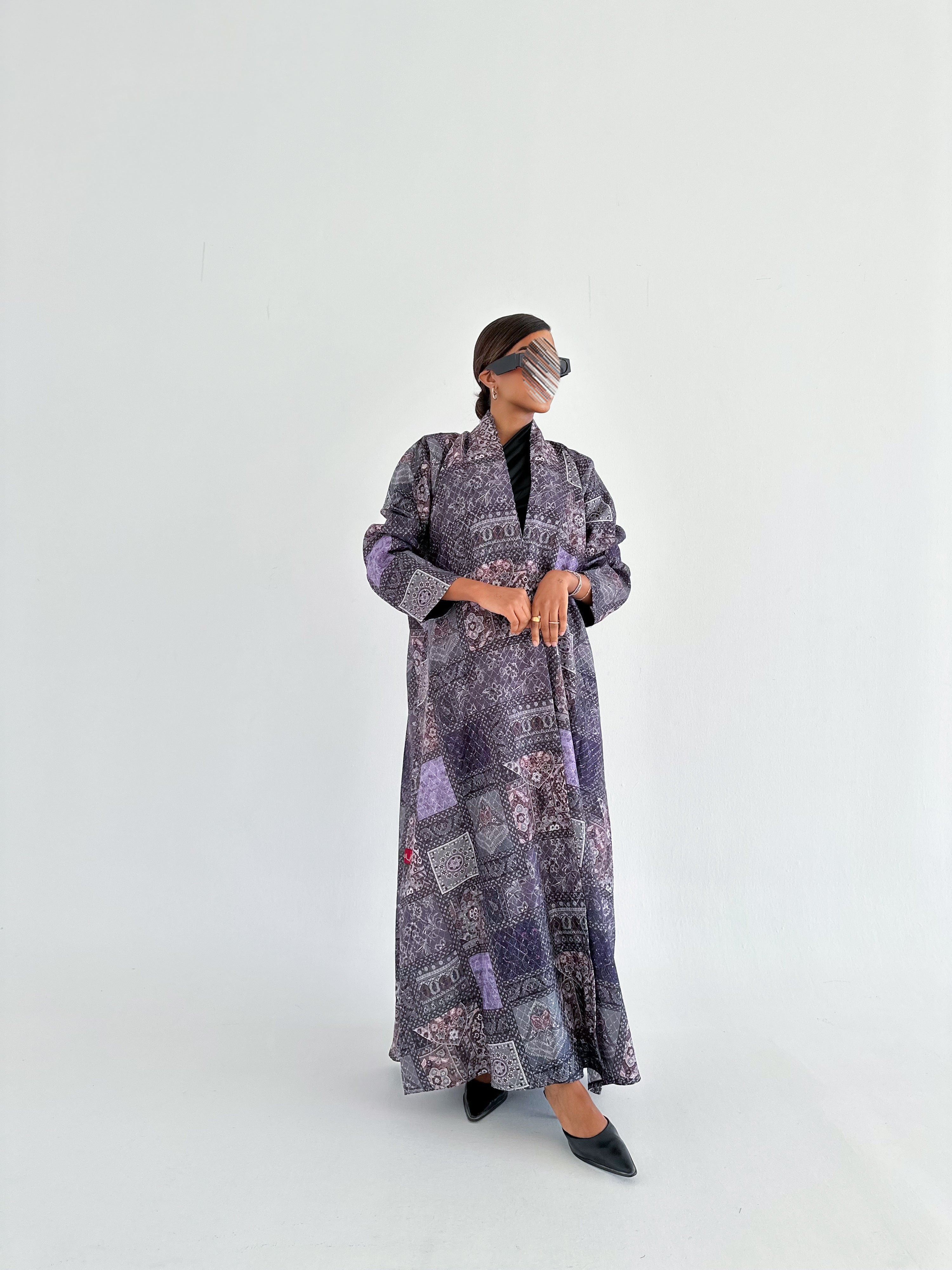 MW645 - Light Crepe Standing with Jacquard Half-Cloche