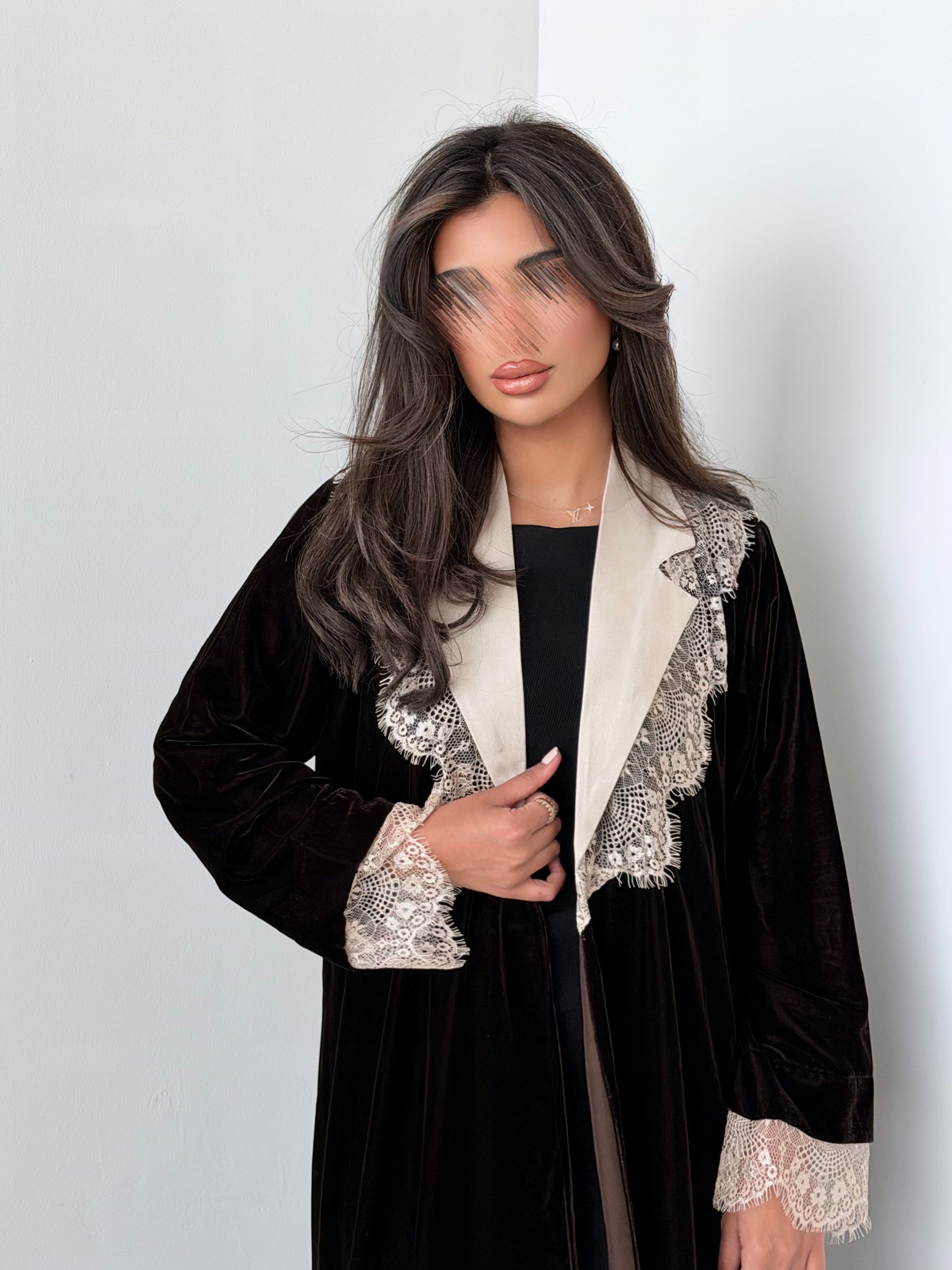 MW645 - Light Crepe Standing with Jacquard Half-Cloche