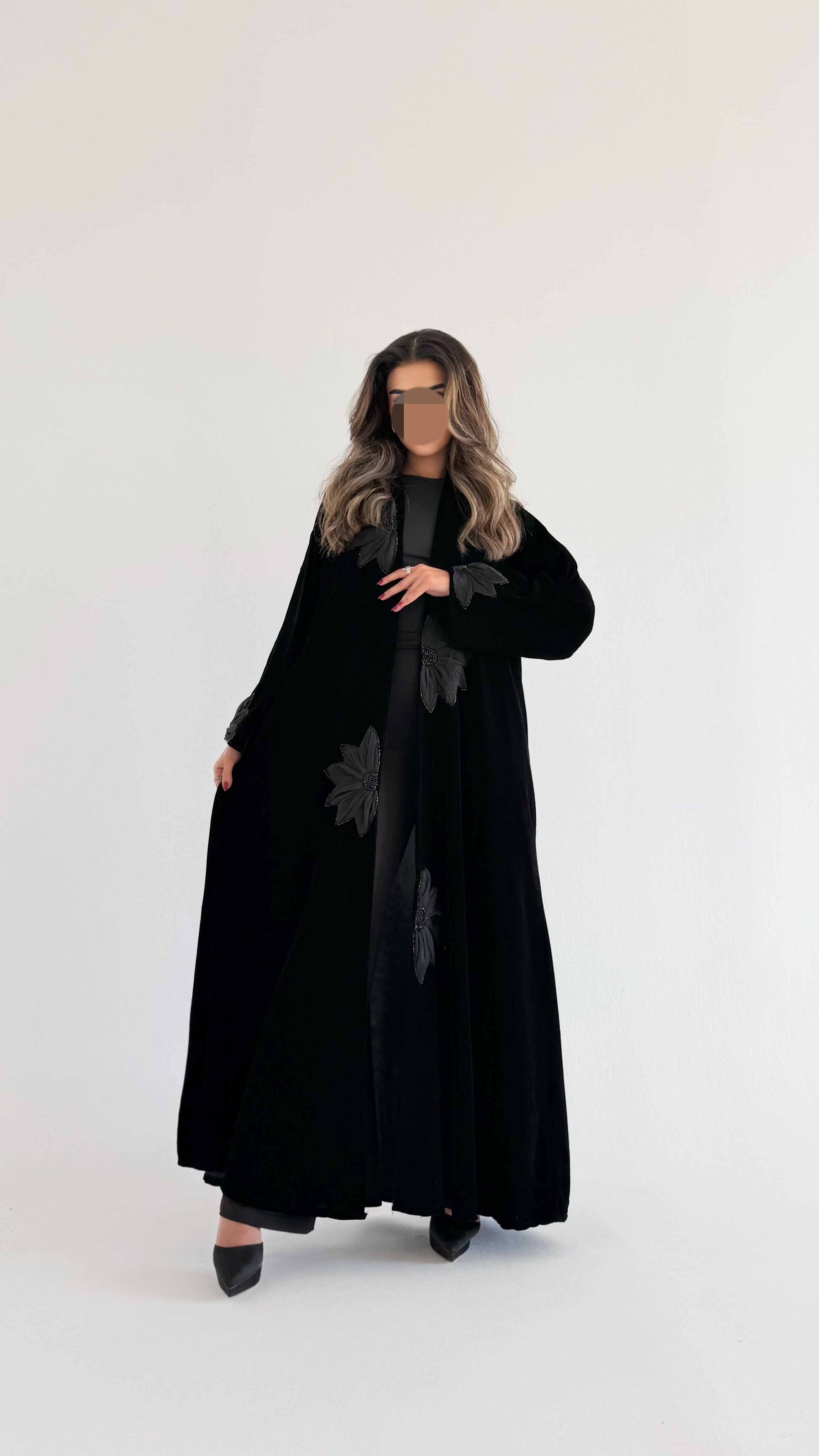 MW645 - Light Crepe Standing with Jacquard Half-Cloche