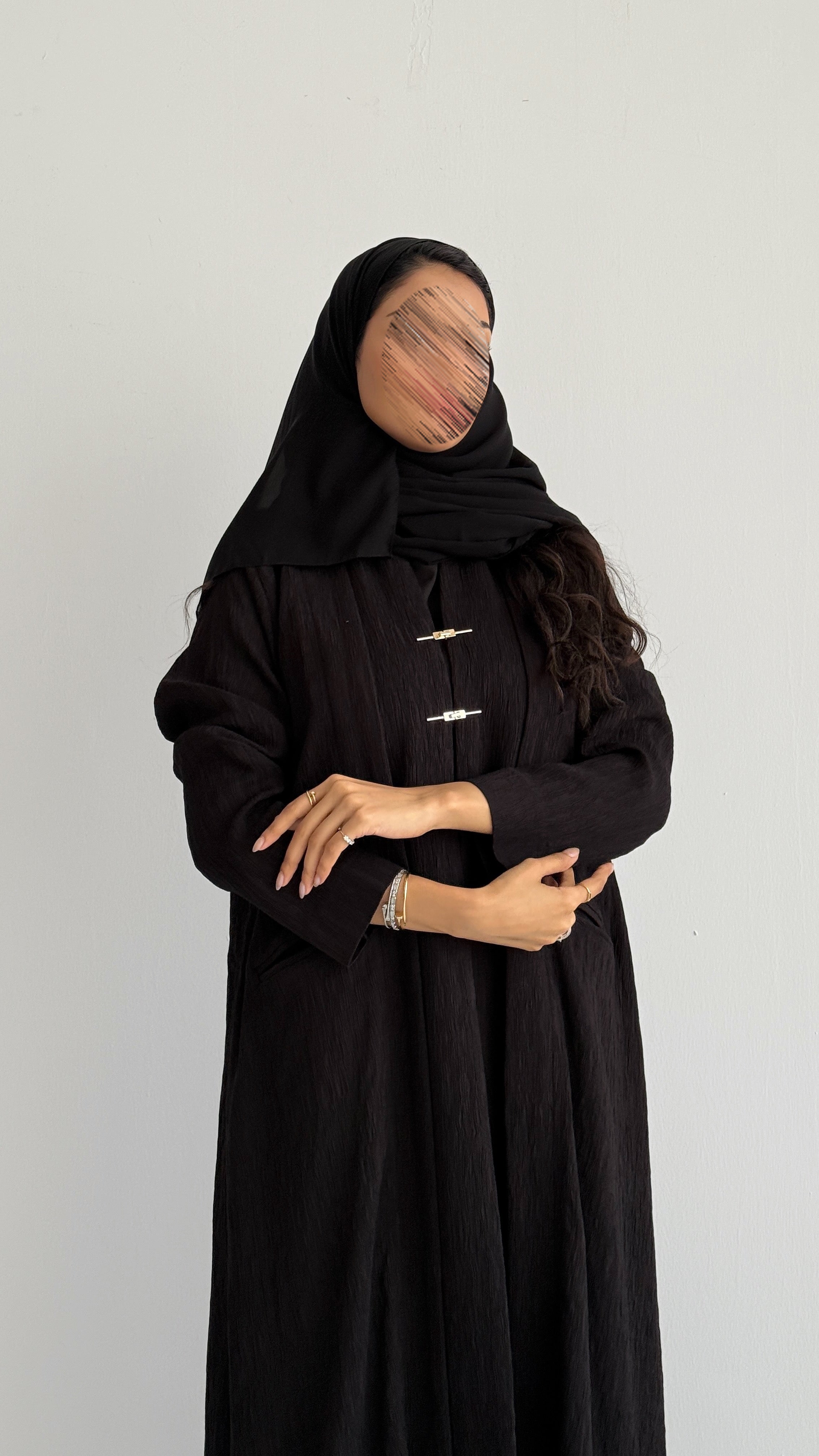 MWT1045 - عباية بليزر شتويه مع ازرار ذهبية - Aya
