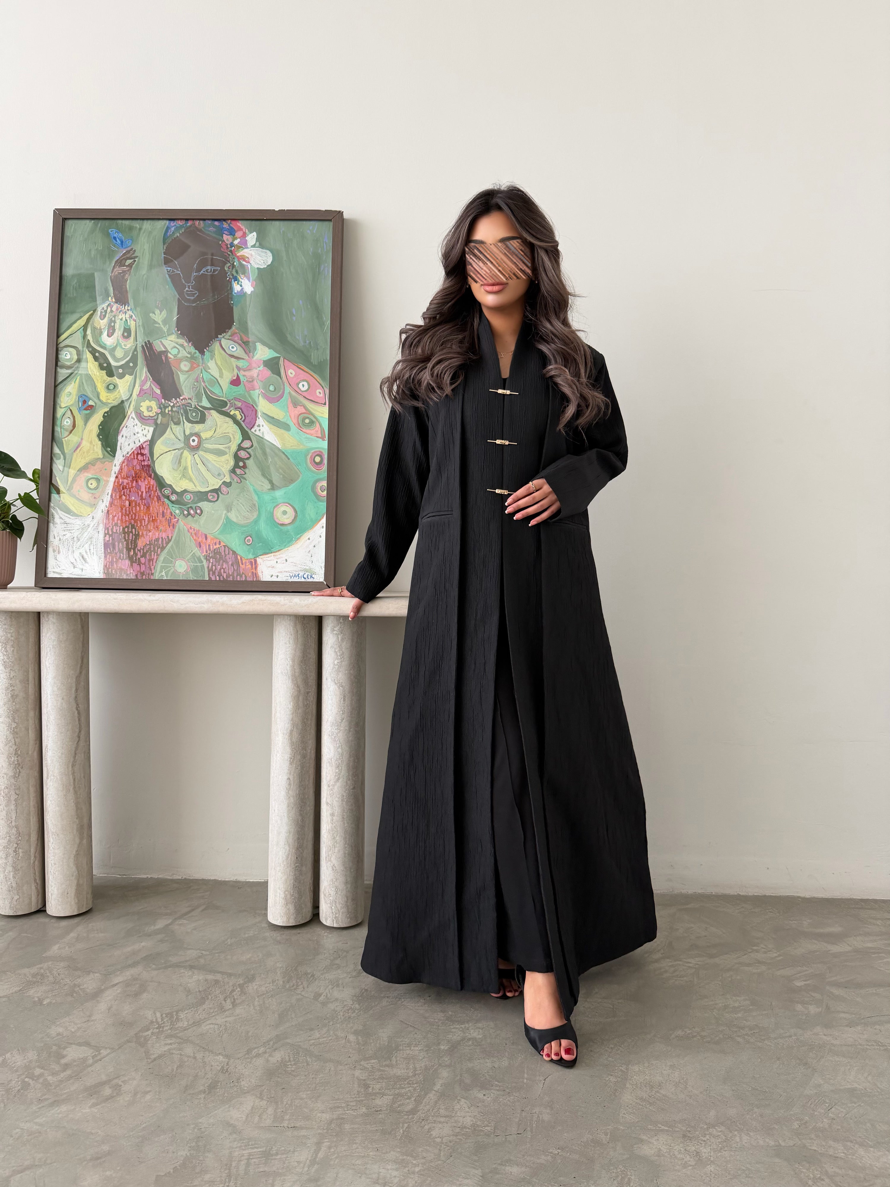 MWT1045 - عباية بليزر مع ازرار ذهبية - Aya