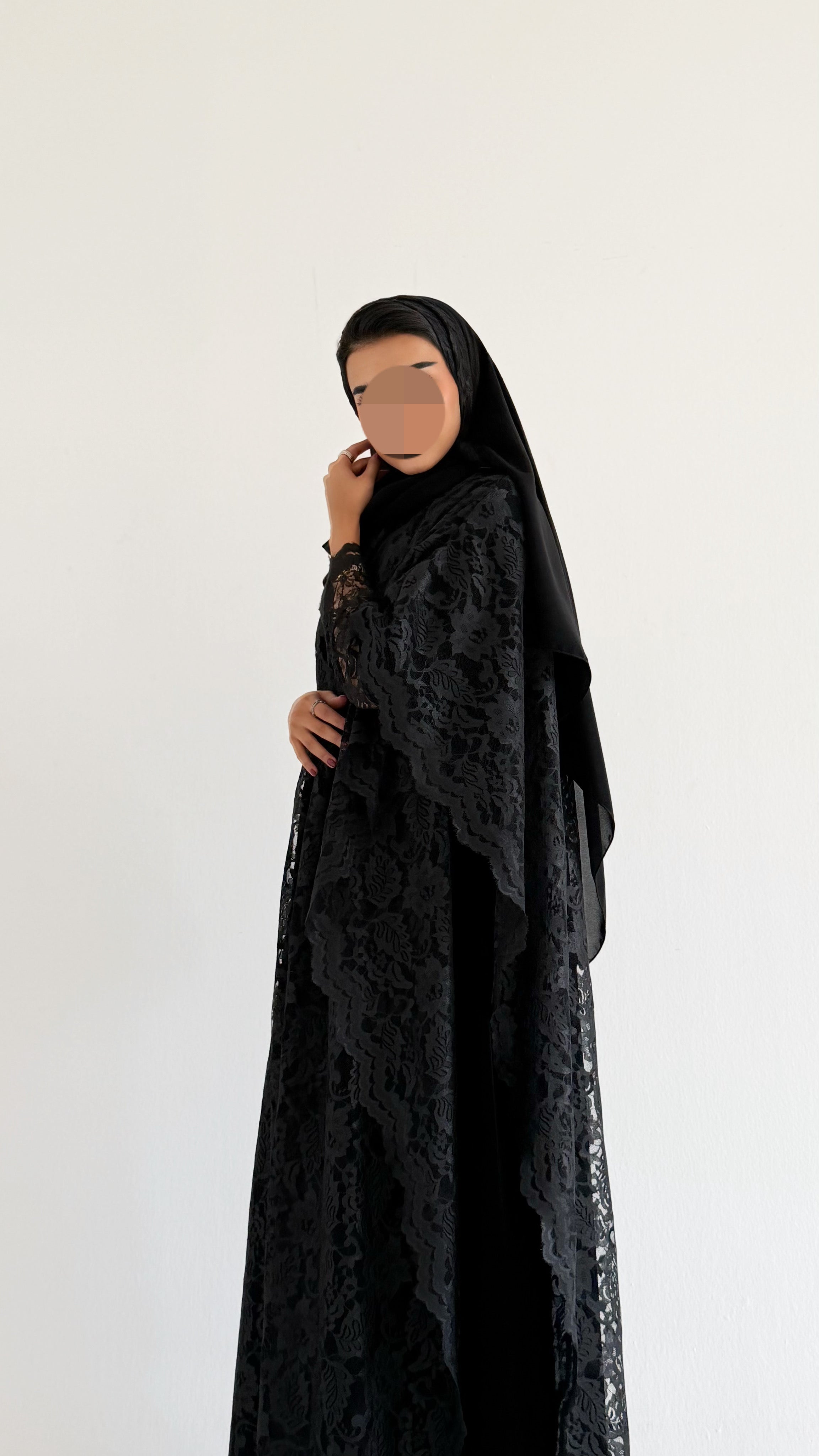 MW645 - Light Crepe Standing with Jacquard Half-Cloche