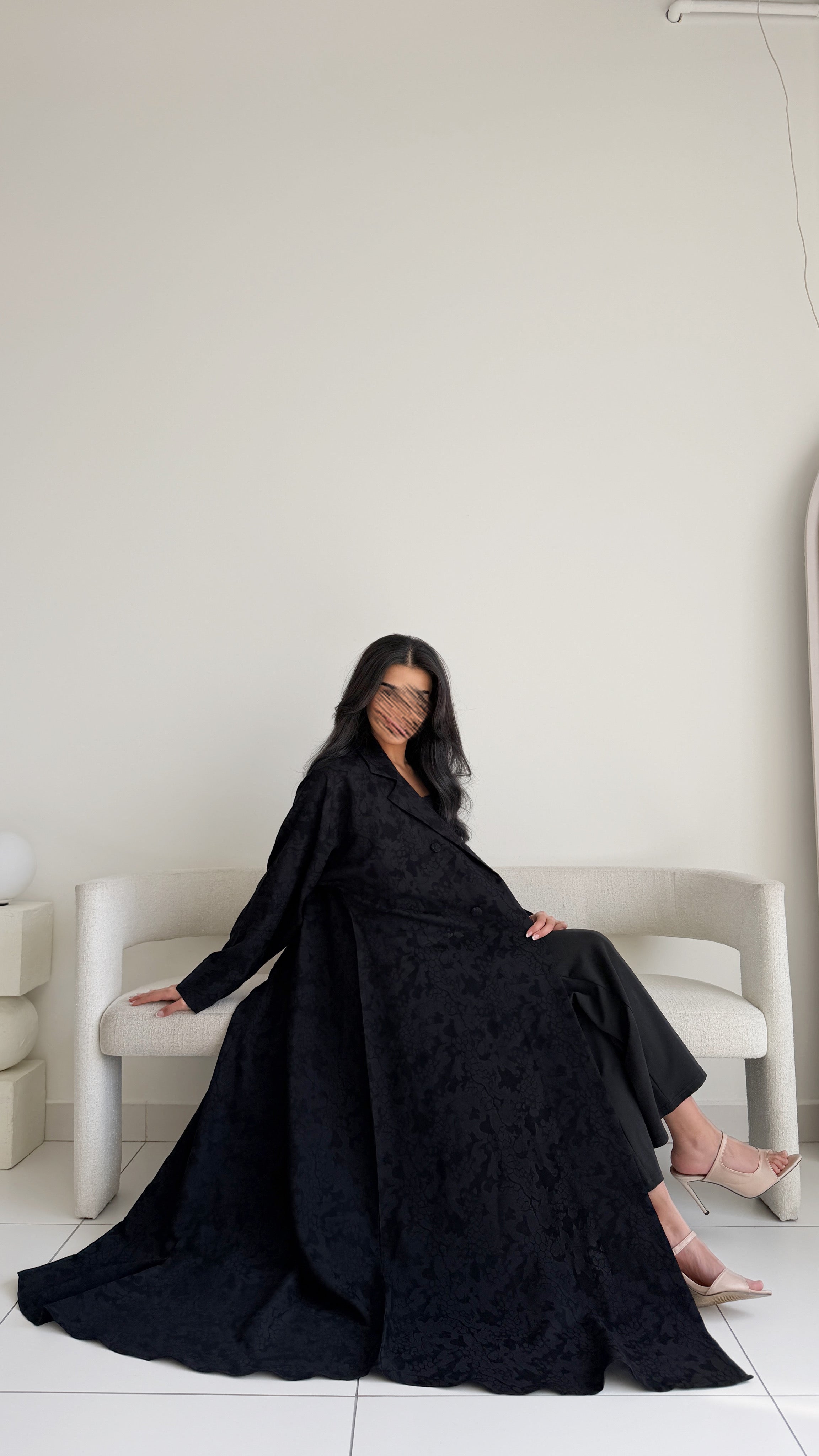 MW2126 - عباية جاكار أنيقة بقصّة بليزر عصرية - Aya