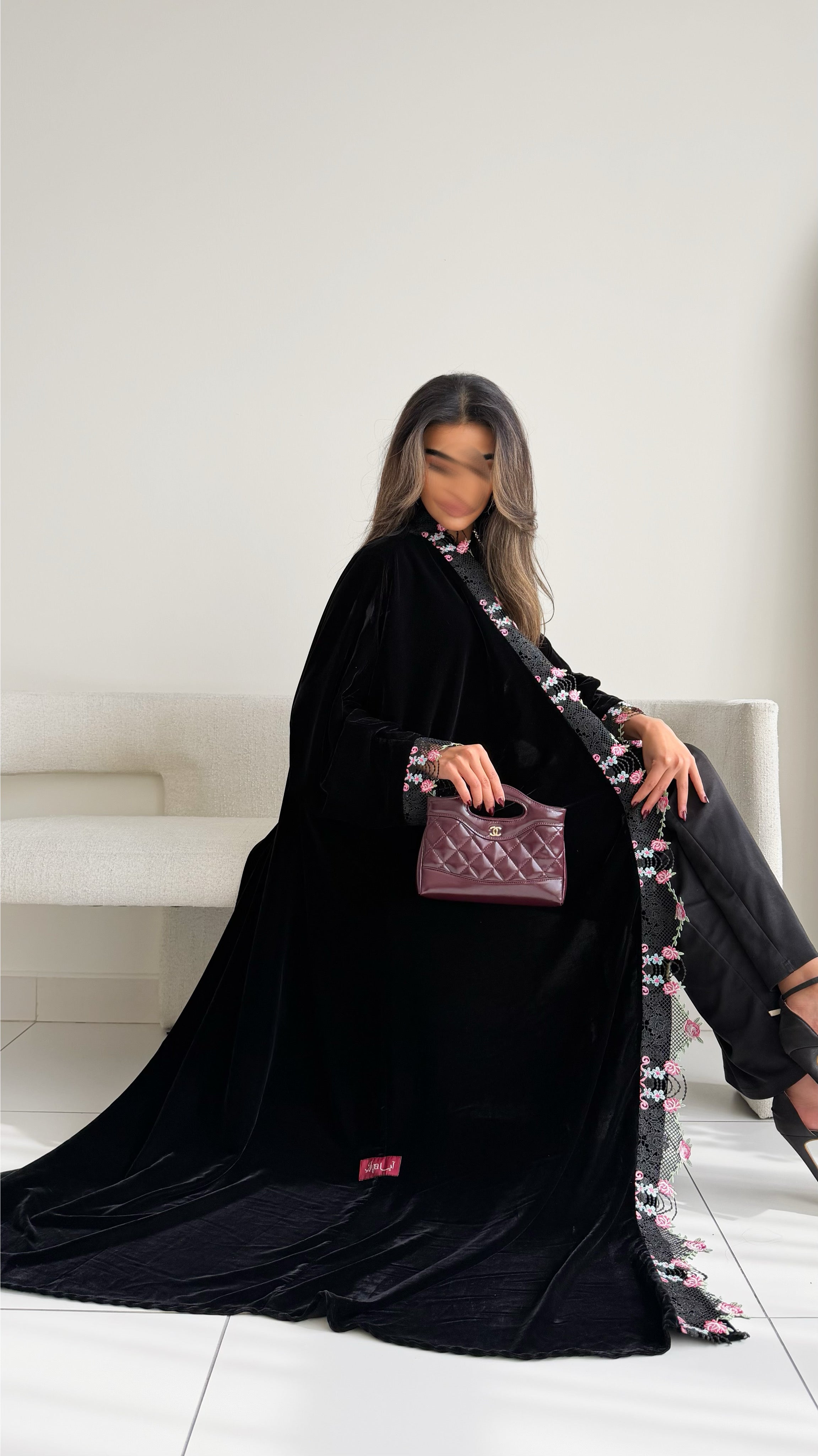 MW645 - Light Crepe Standing with Jacquard Half-Cloche