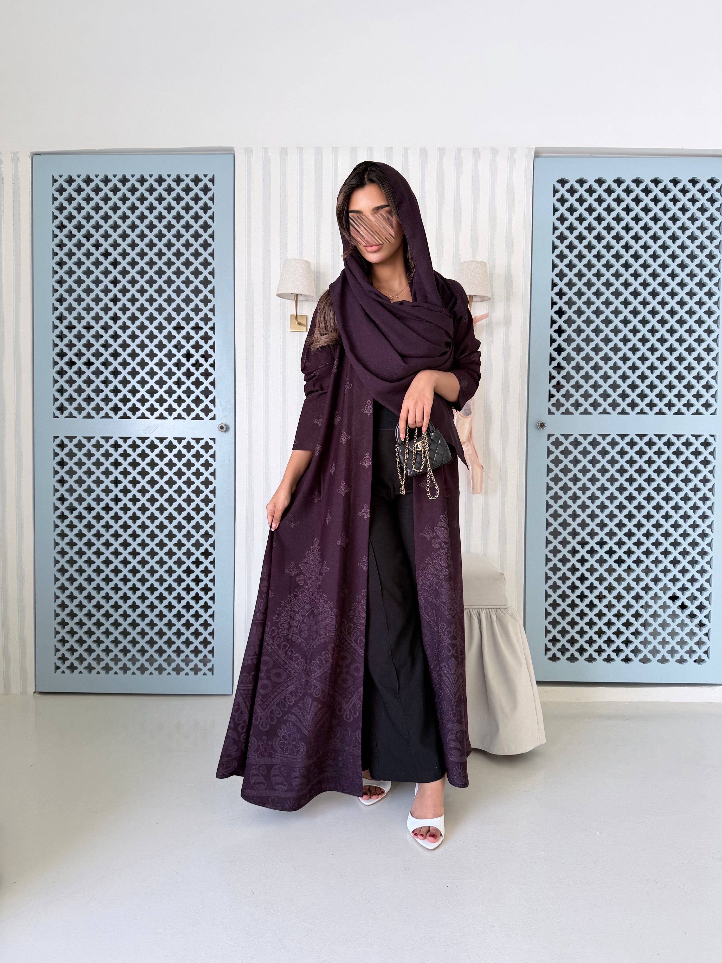 MWT5008 - عبايه عنابي طباعة كريب قصة نص كلوش - Aya