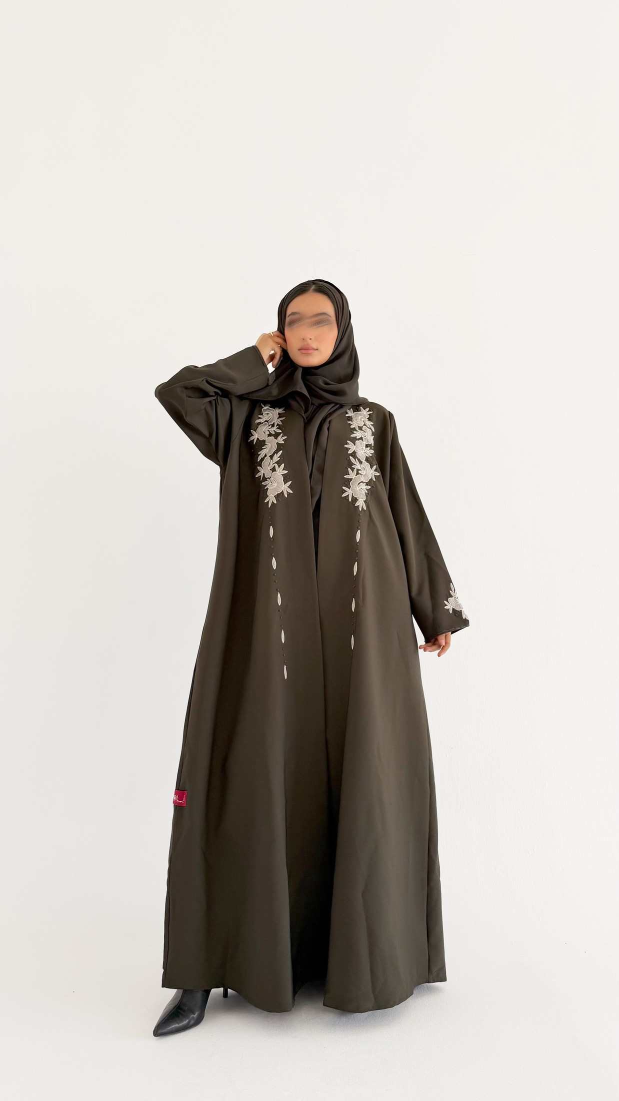 MWT663 - عباية تطريز وردات زيتي - Aya