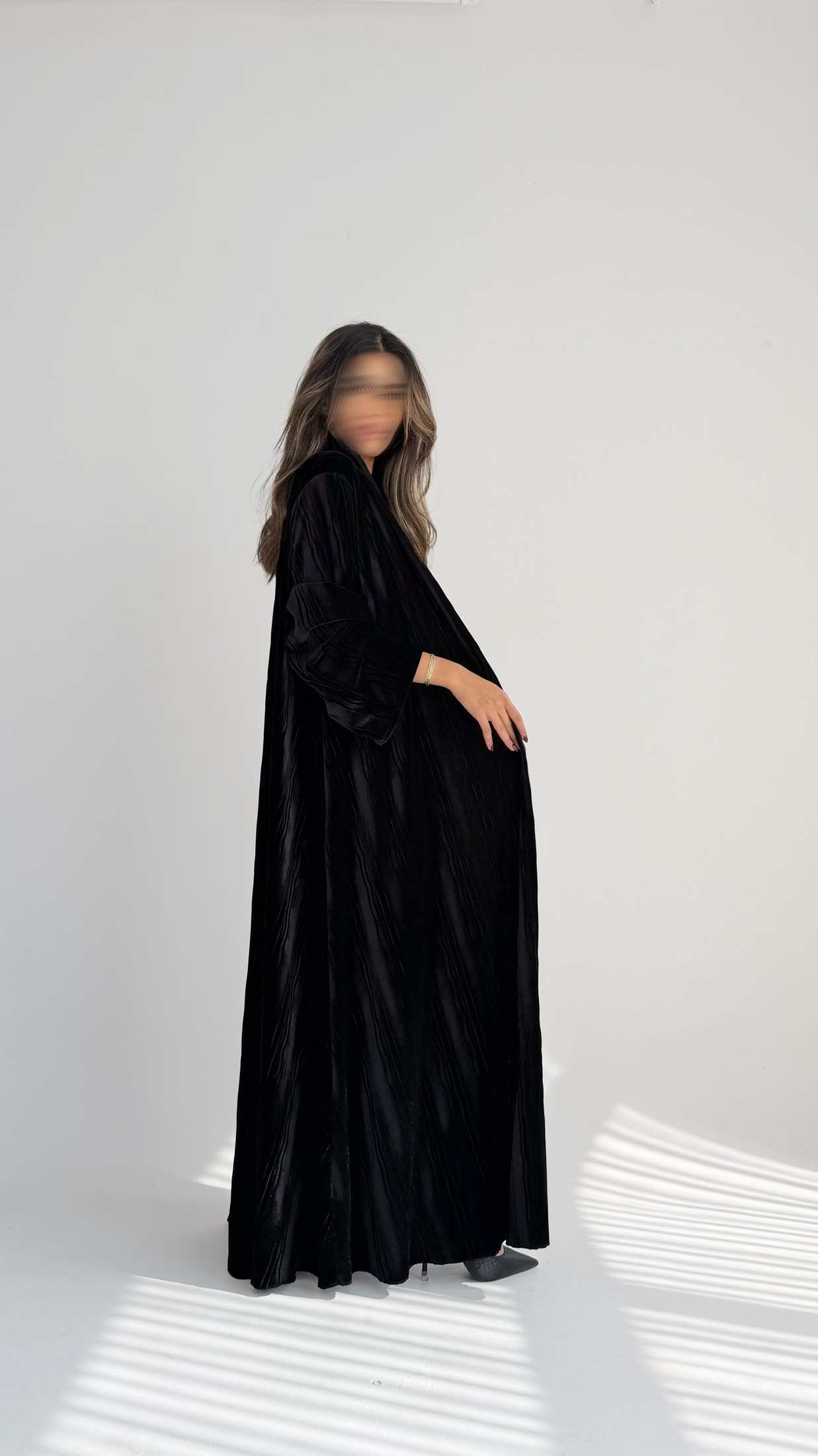 MWT875 - عباية مخمل بيليسية - Aya