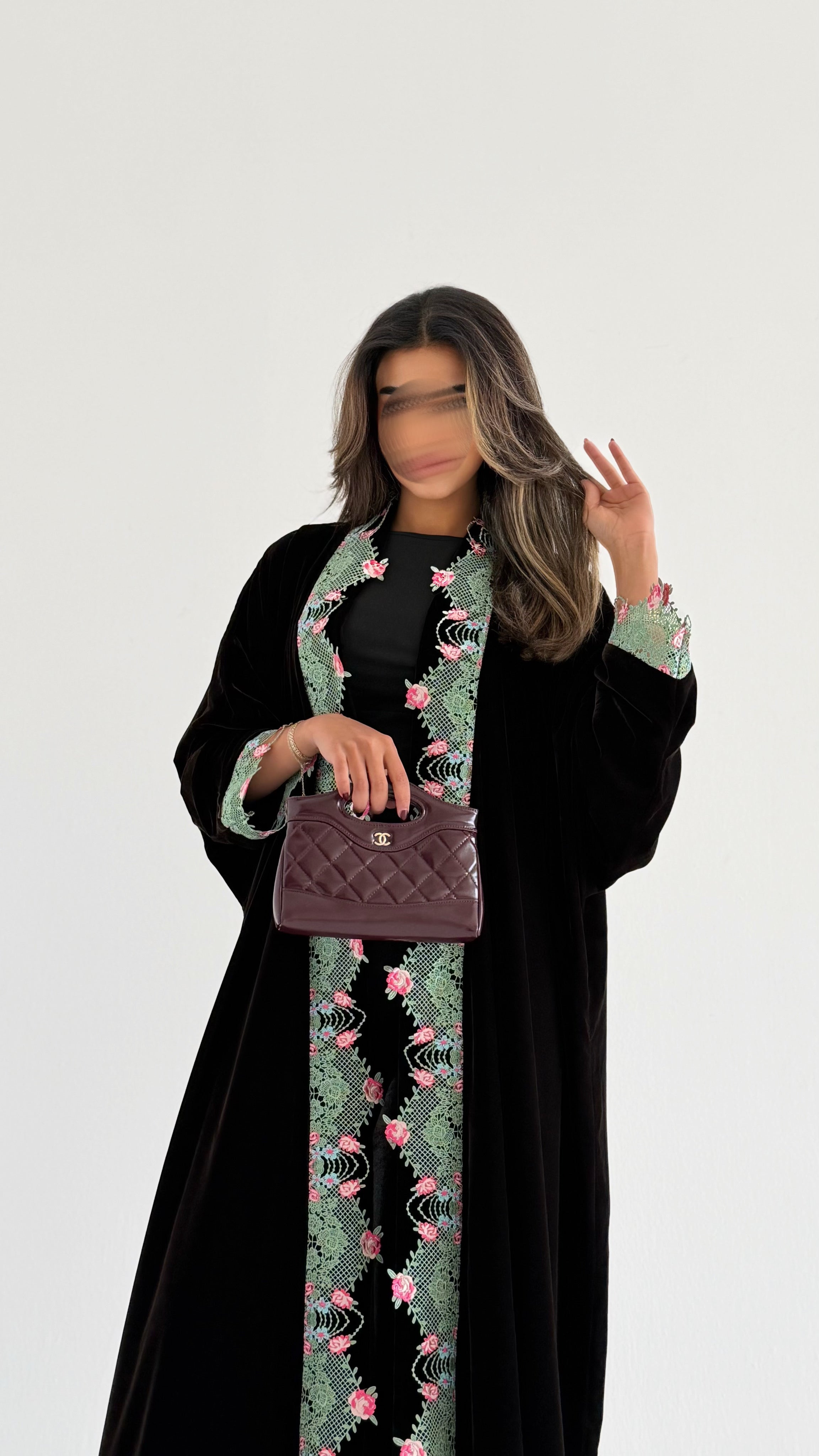 MW645 - Light Crepe Standing with Jacquard Half-Cloche