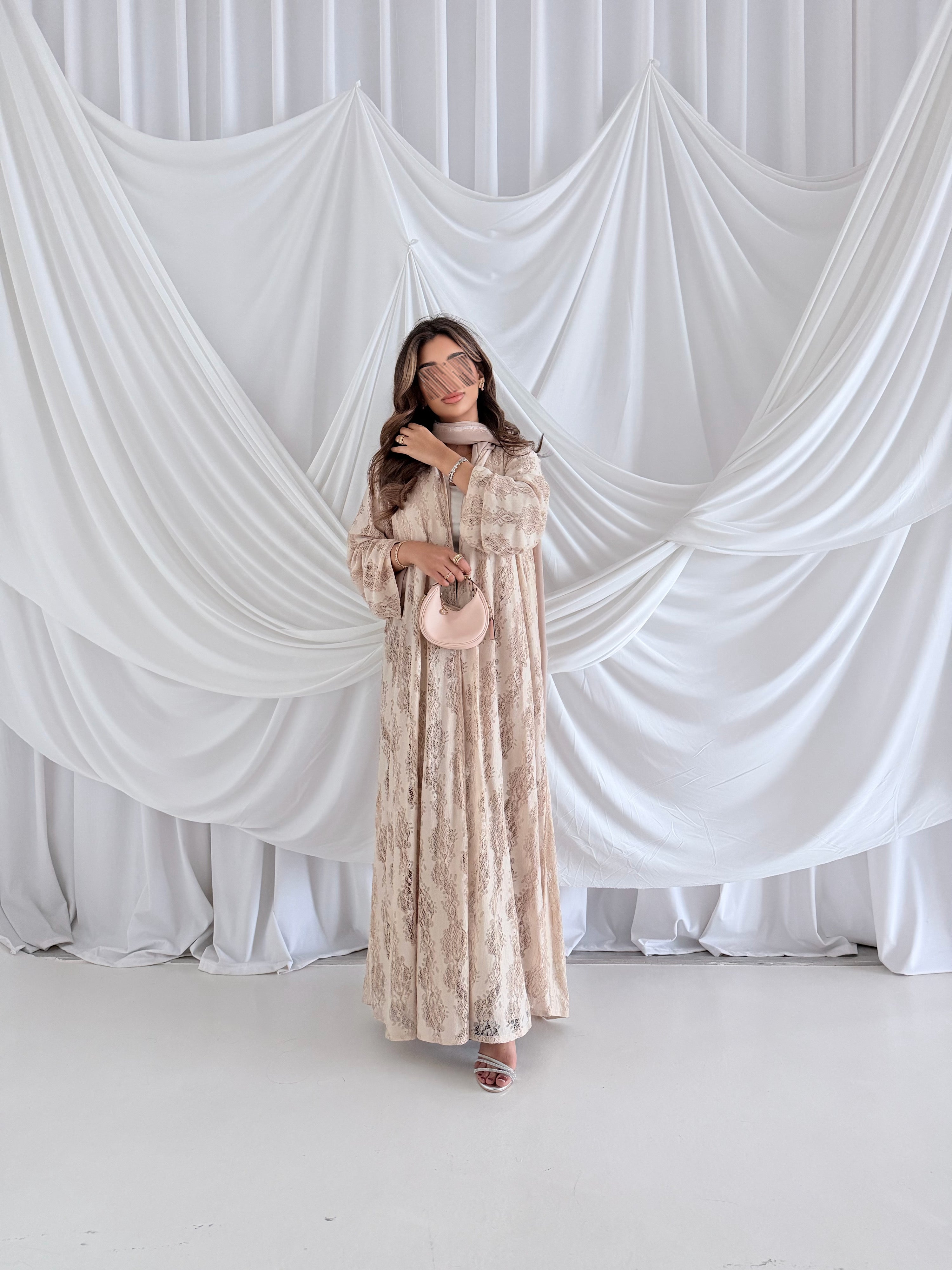 MWT5056 - قماش بيج دانتيل مبطن كامل قصة كلوش - Aya