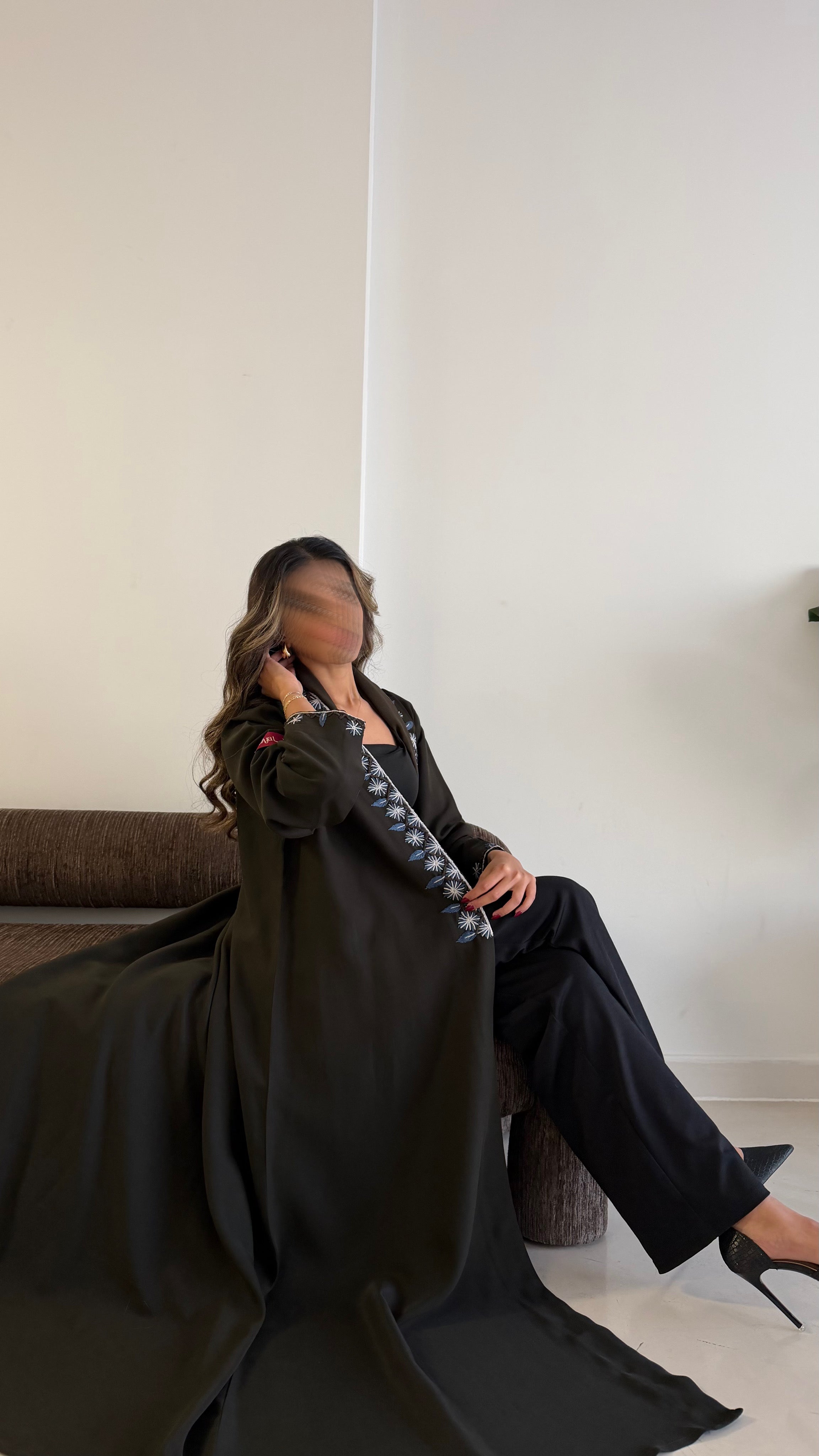 MWT677 - عباية زيتي تطريز - Aya