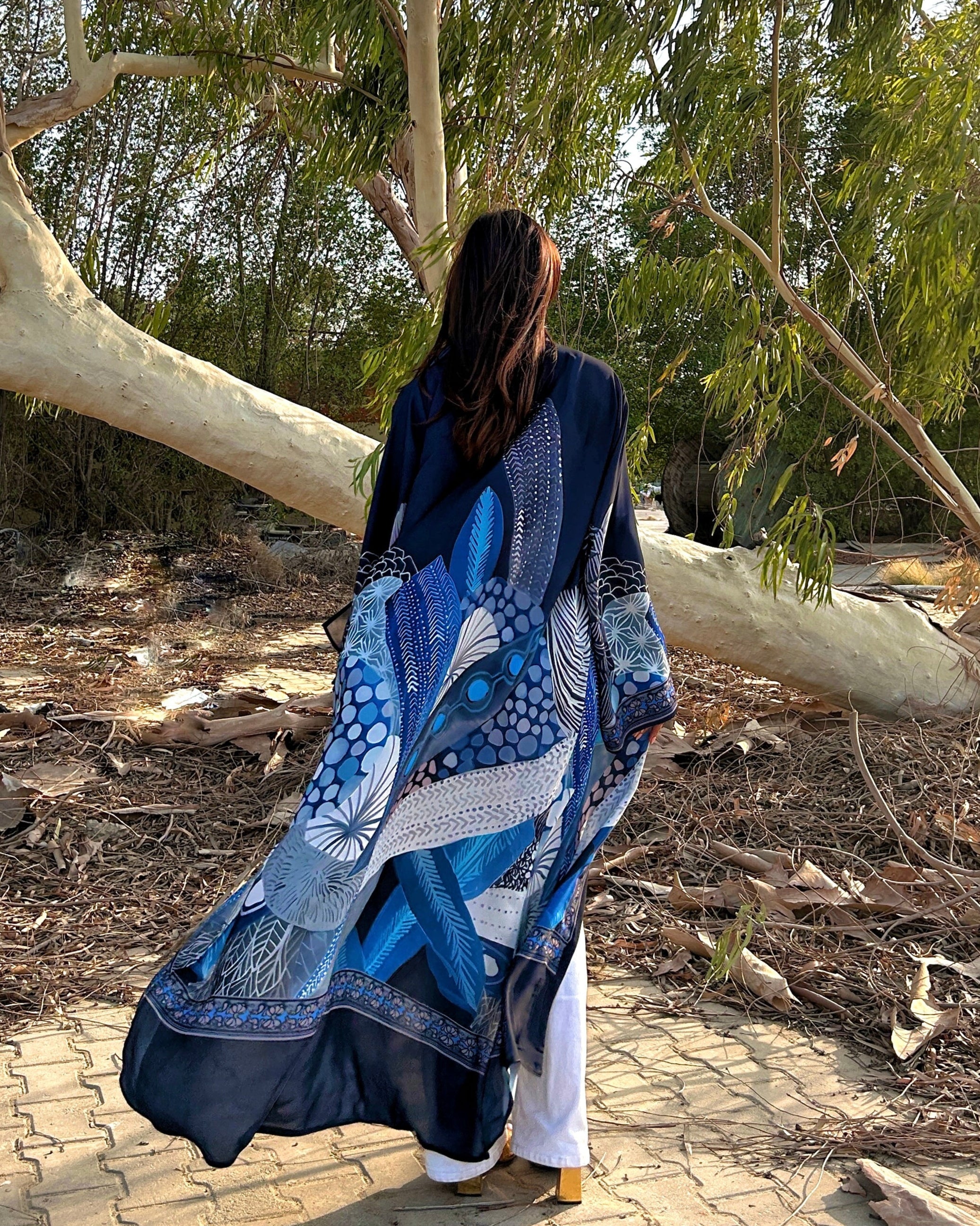 MW1551 - Navy Garden | عباية مطبوعة صيفية - Aya