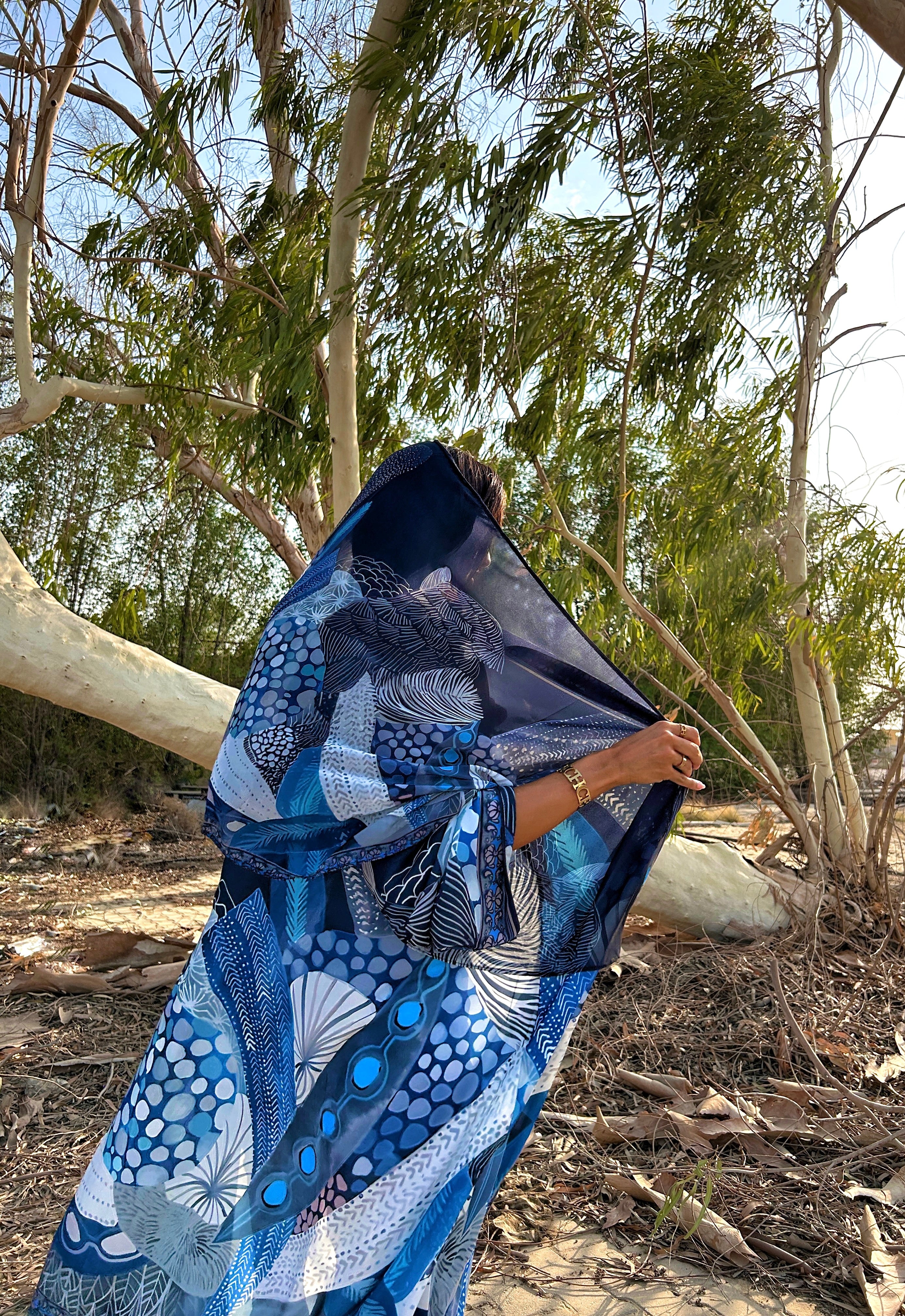 MW1551 - Navy Garden | عباية مطبوعة صيفية - Aya