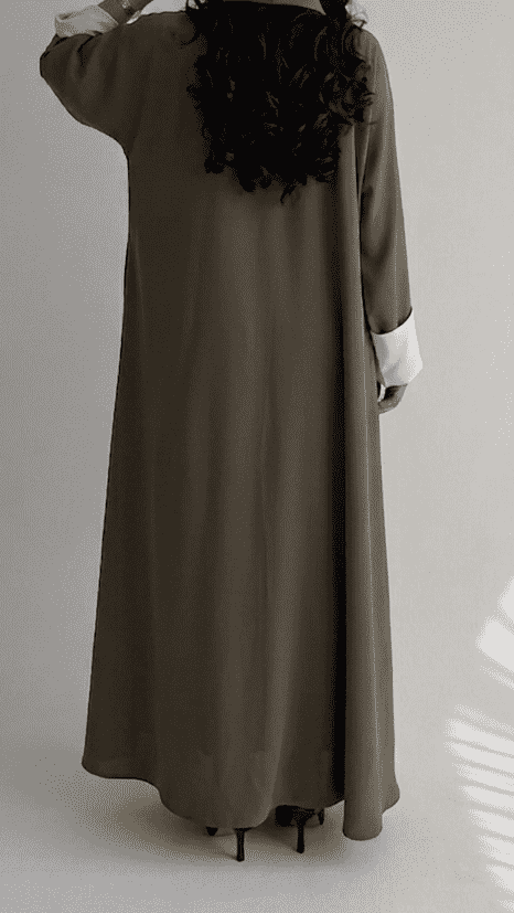 MW2084 - عباية كريب حرير قصه نص كلوش - Aya