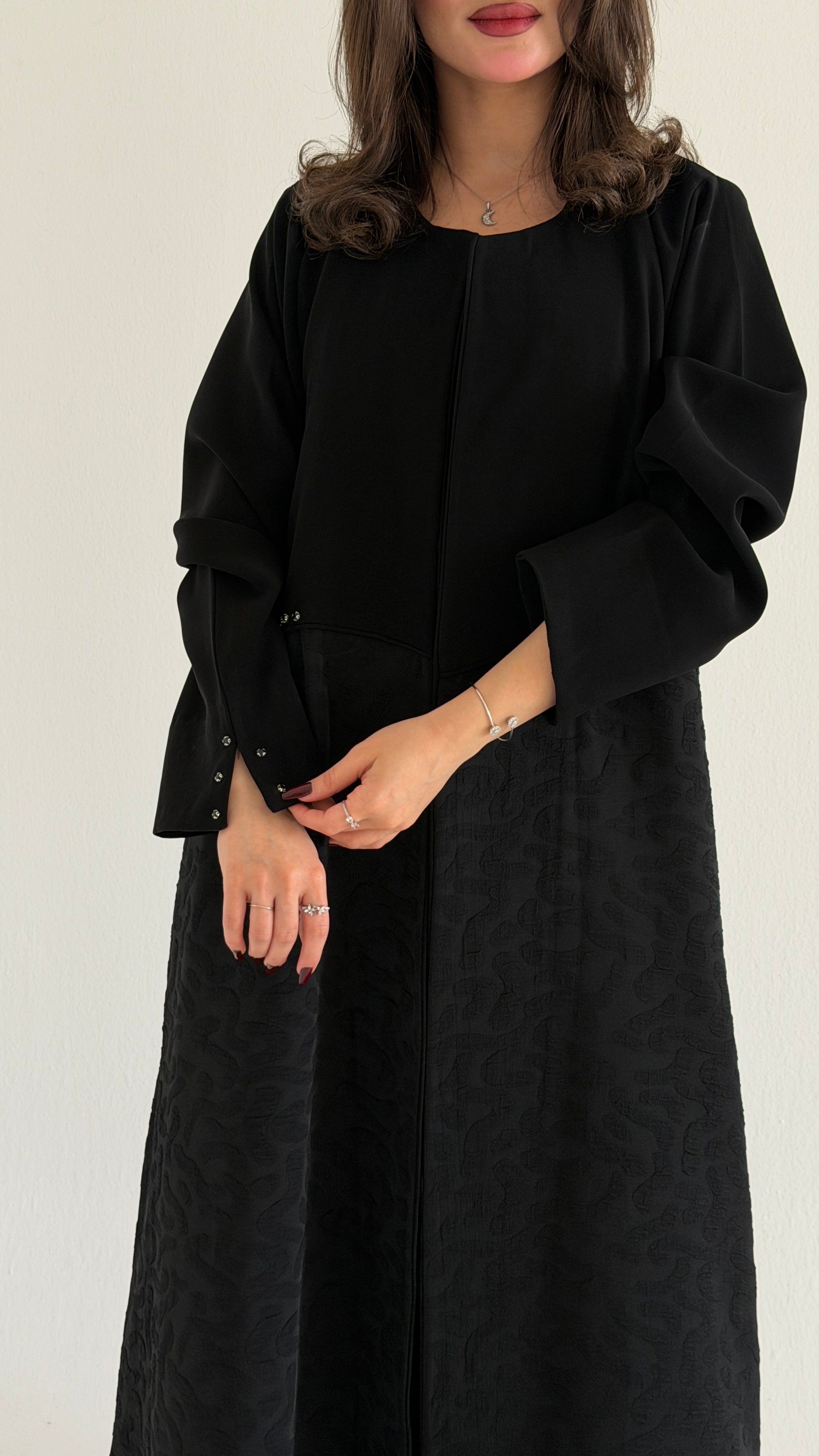 MW2023 - عباية تفته مع اضافة كرستال - Aya