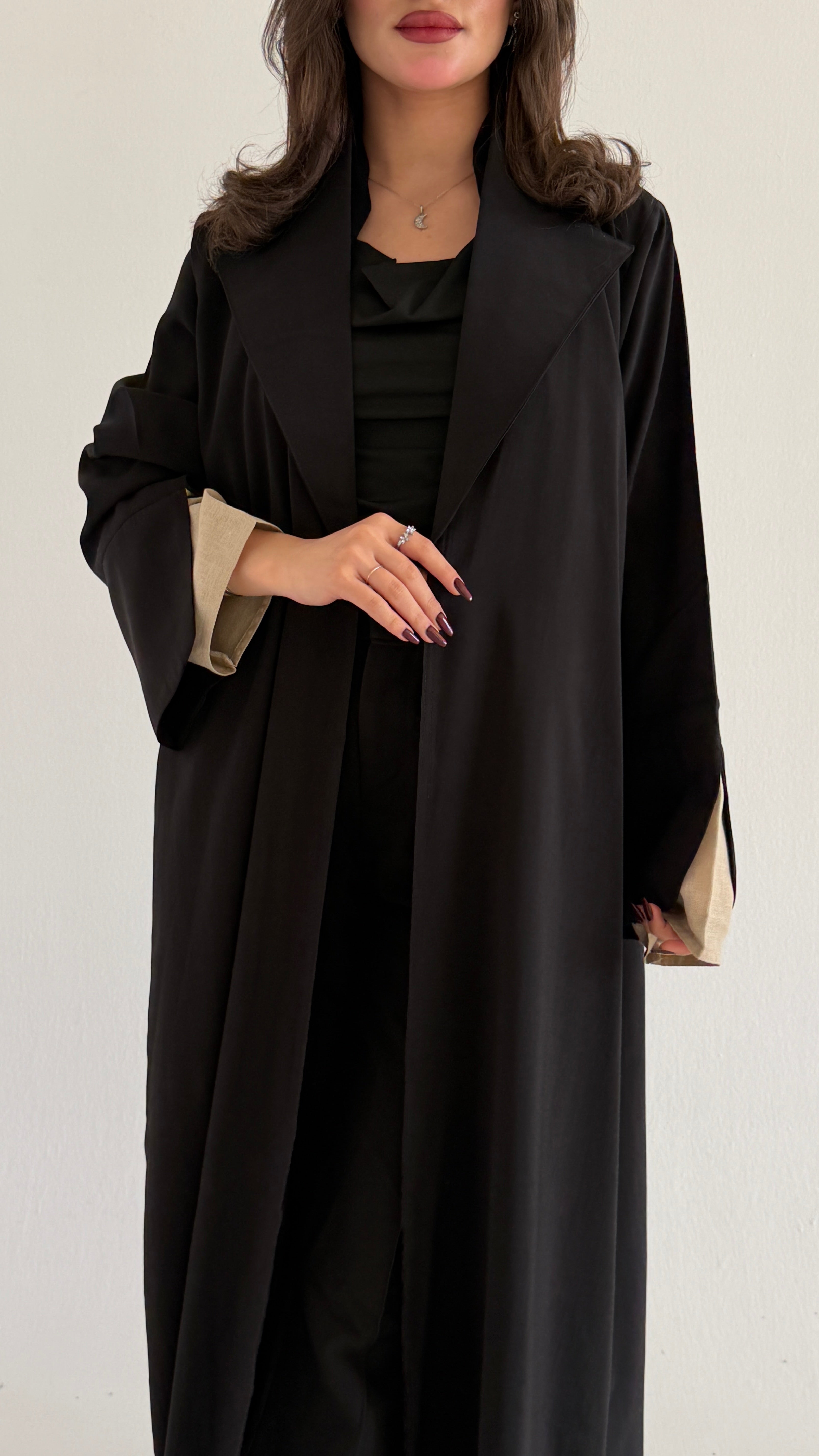 MW1401 - عباية حرير رسمية ياباني مع أكمام لنن - Aya