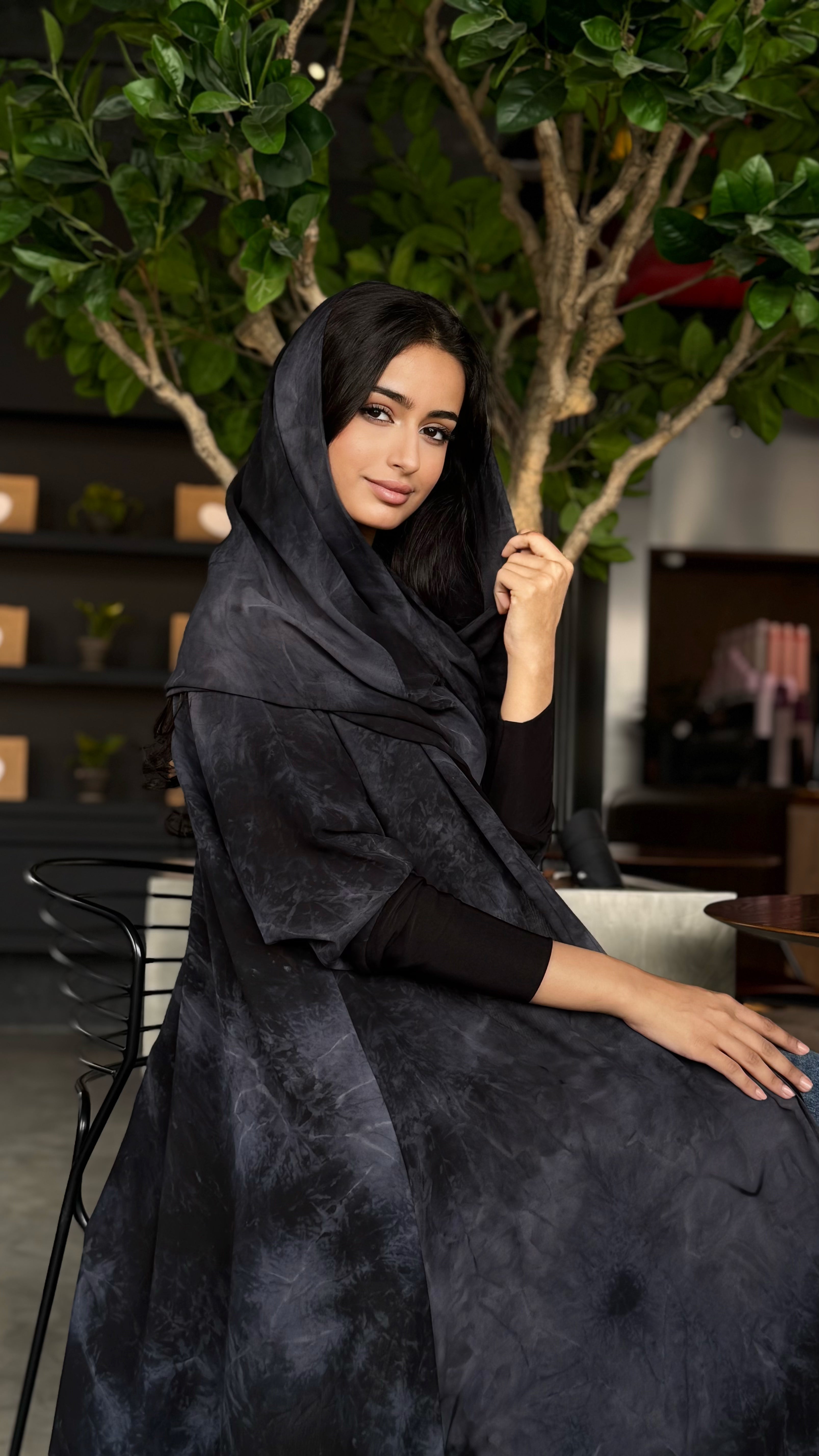MWT418 - عباية شيفون مشجر بأكمام استرتش - Aya