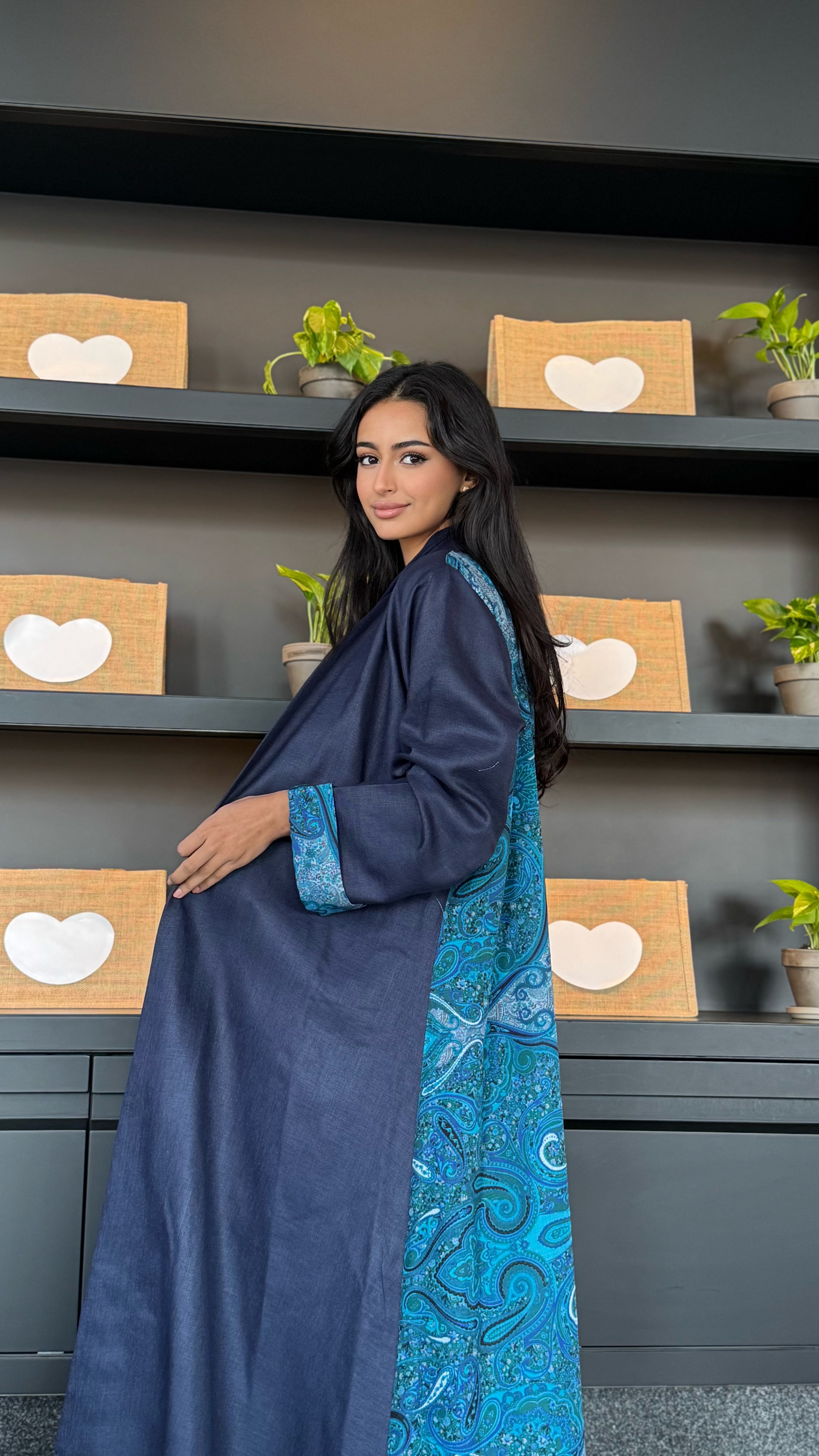 MW645 - Light Crepe Standing with Jacquard Half-Cloche