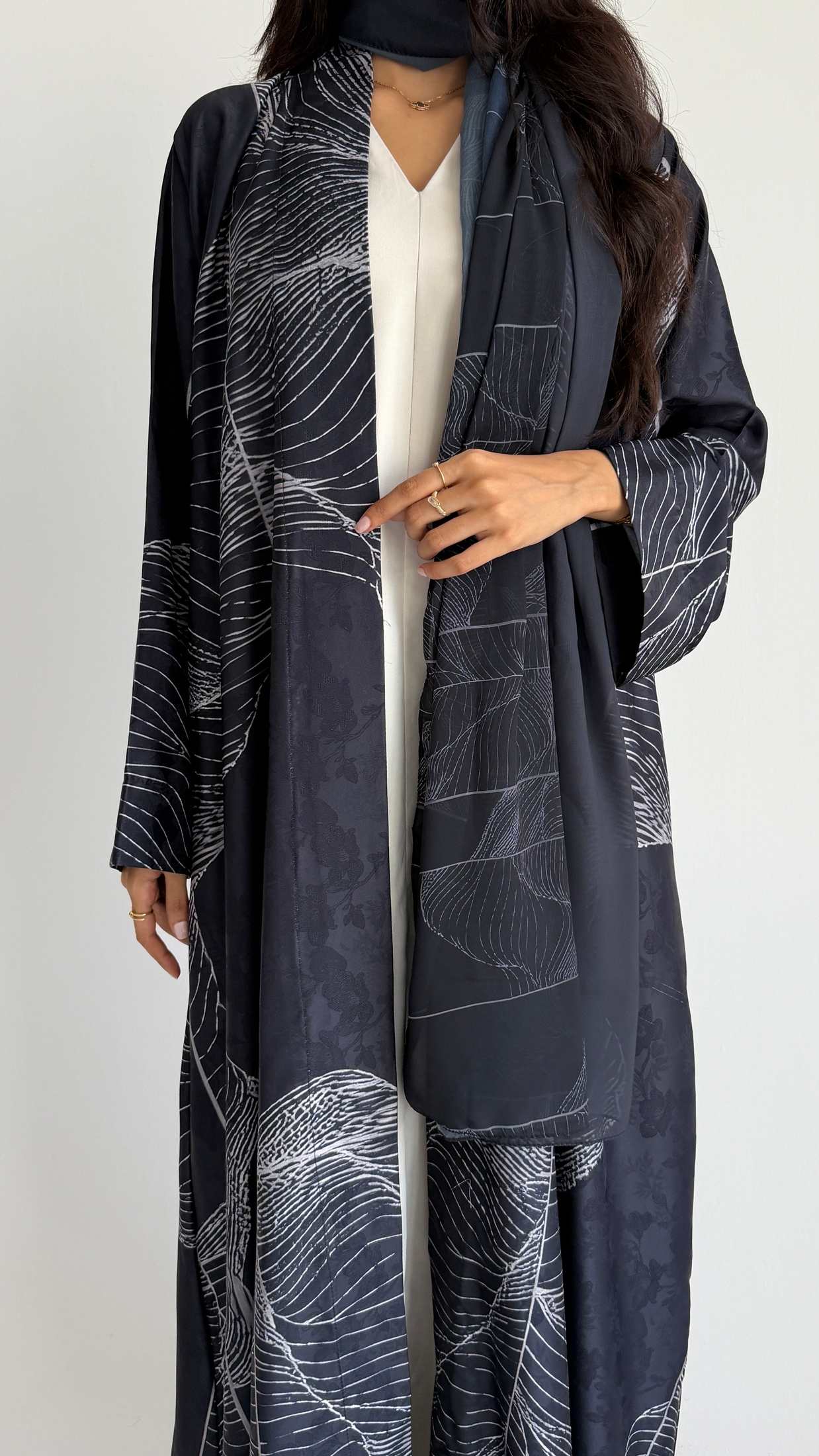 MWT1435 عباية طباعة | Printed Abaya - Aya