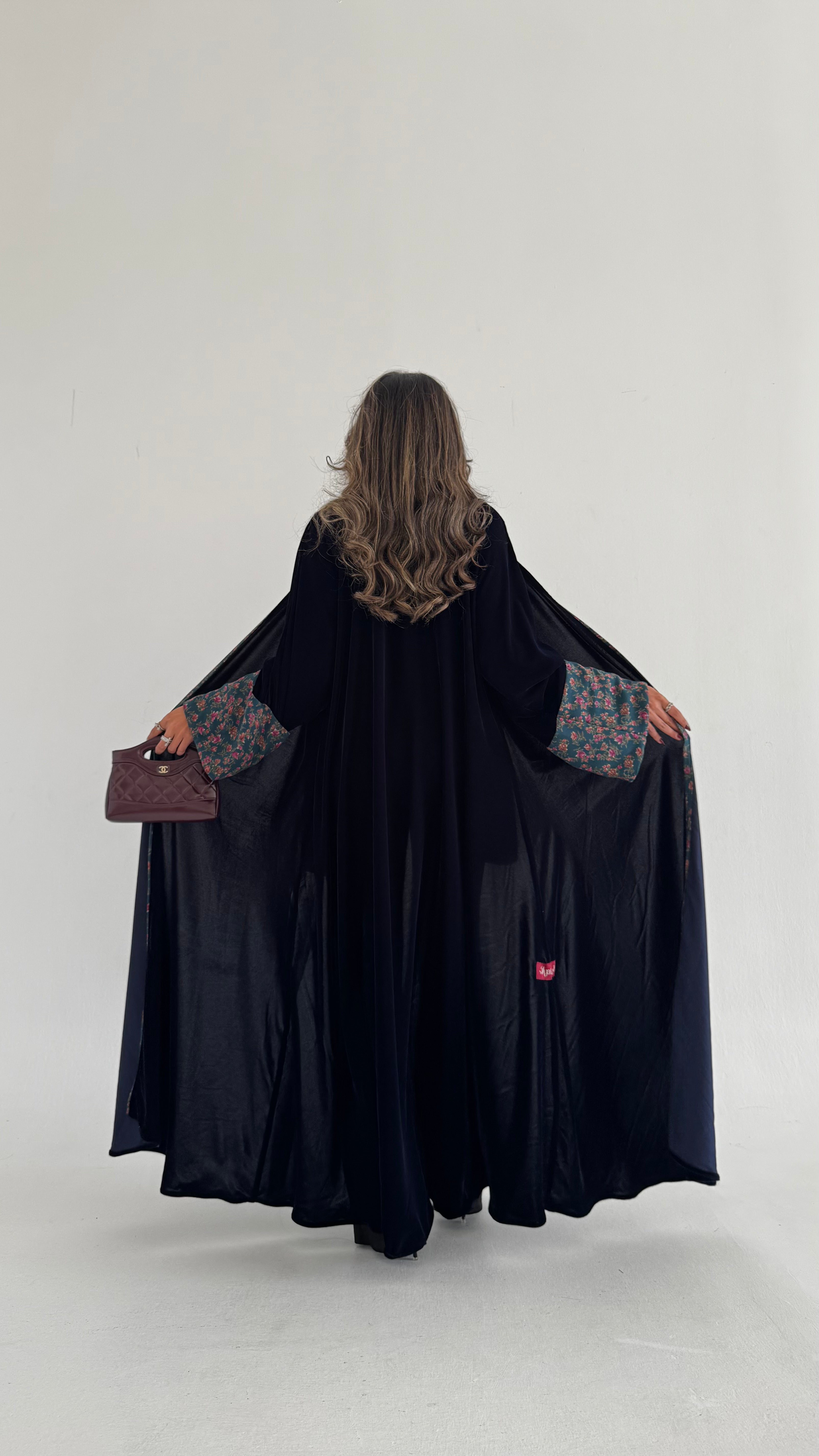 MWT706 - عباية مخمل مع تدخيلة كشميري تركواز| Velvet abaya with Turquoise Kashmiri - Aya