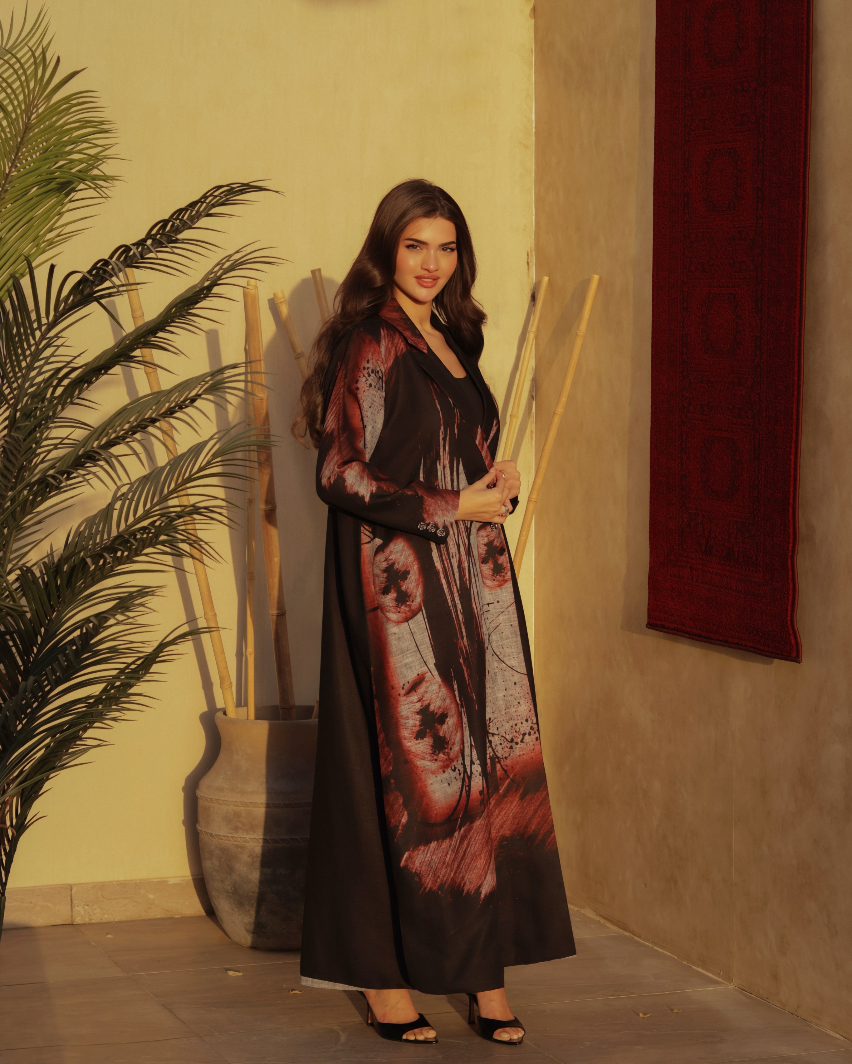 MW645 - Light Crepe Standing with Jacquard Half-Cloche