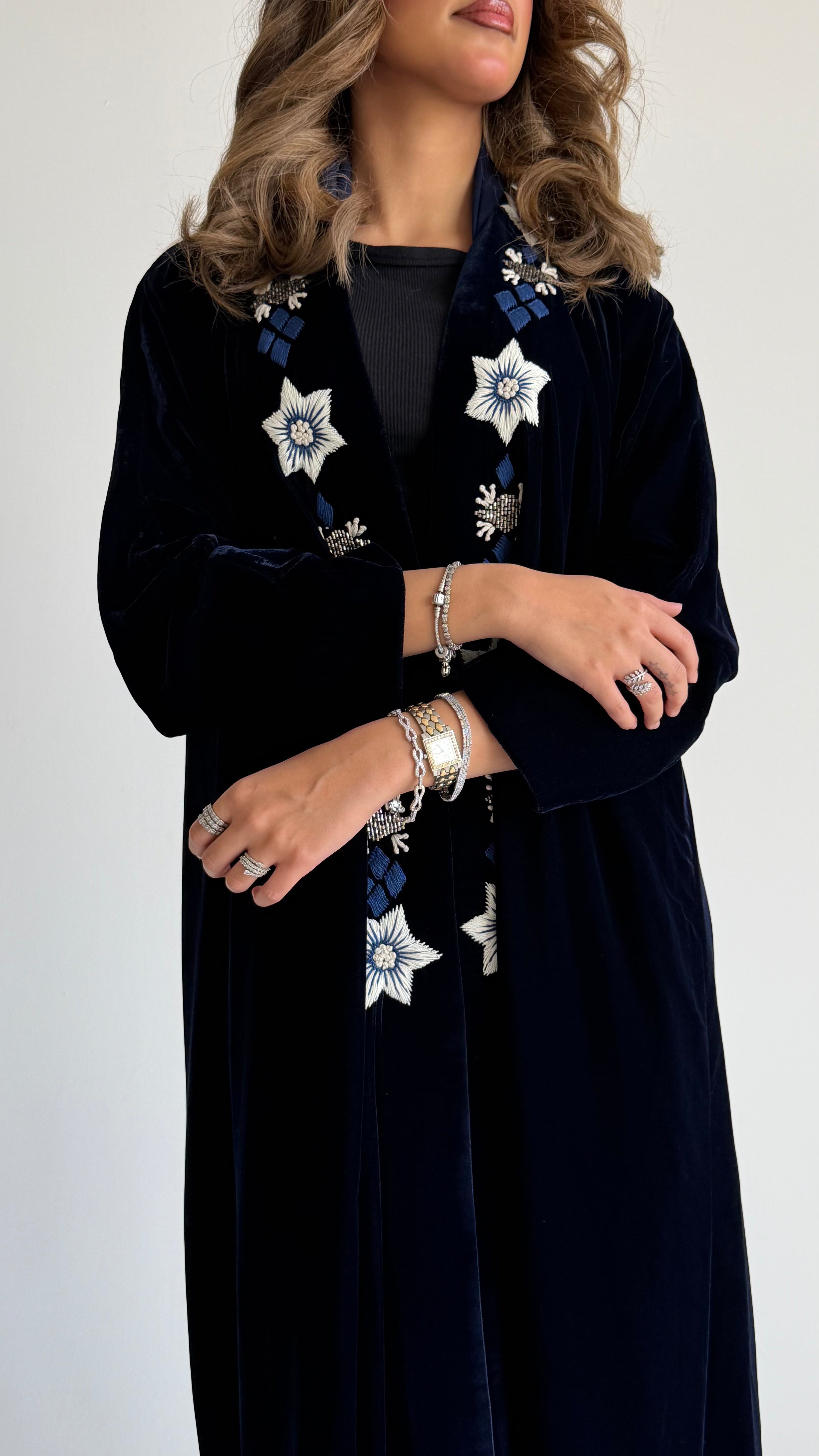 MWT360 - عباية مخمل كحلي تطريز شك - Aya