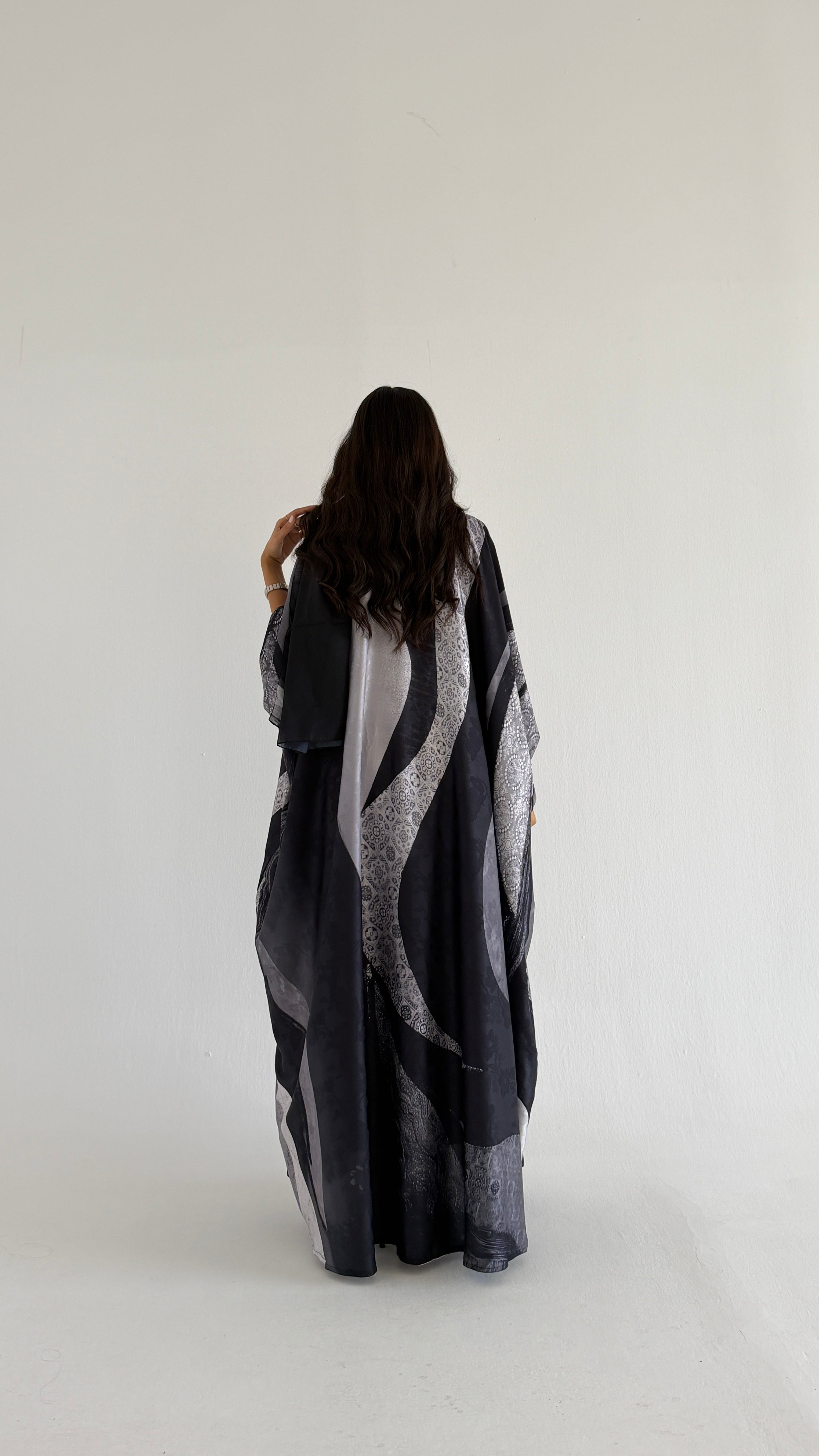 MWT1426 عباية طباعة | Printed Abaya - Aya