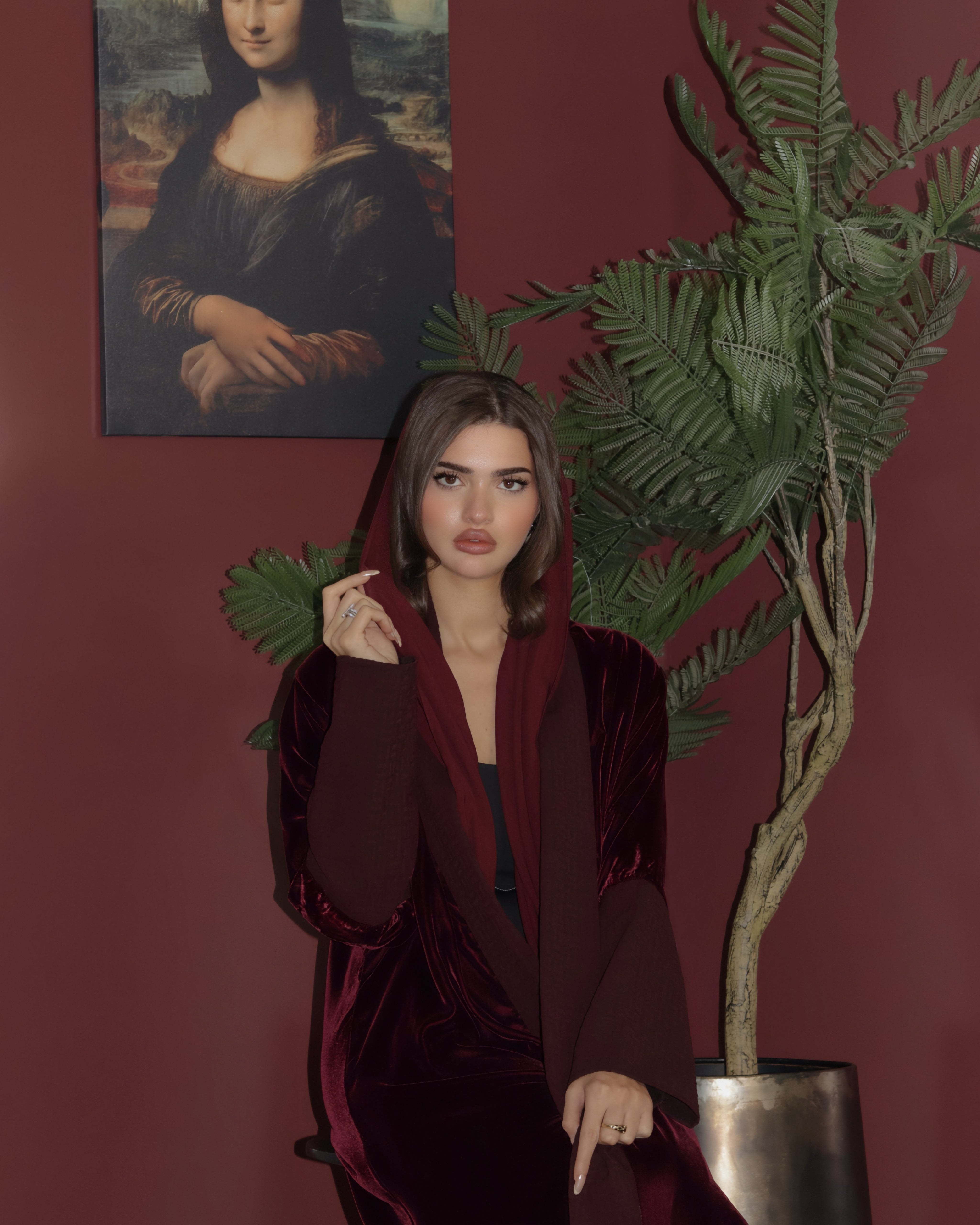 MW645 - Light Crepe Standing with Jacquard Half-Cloche