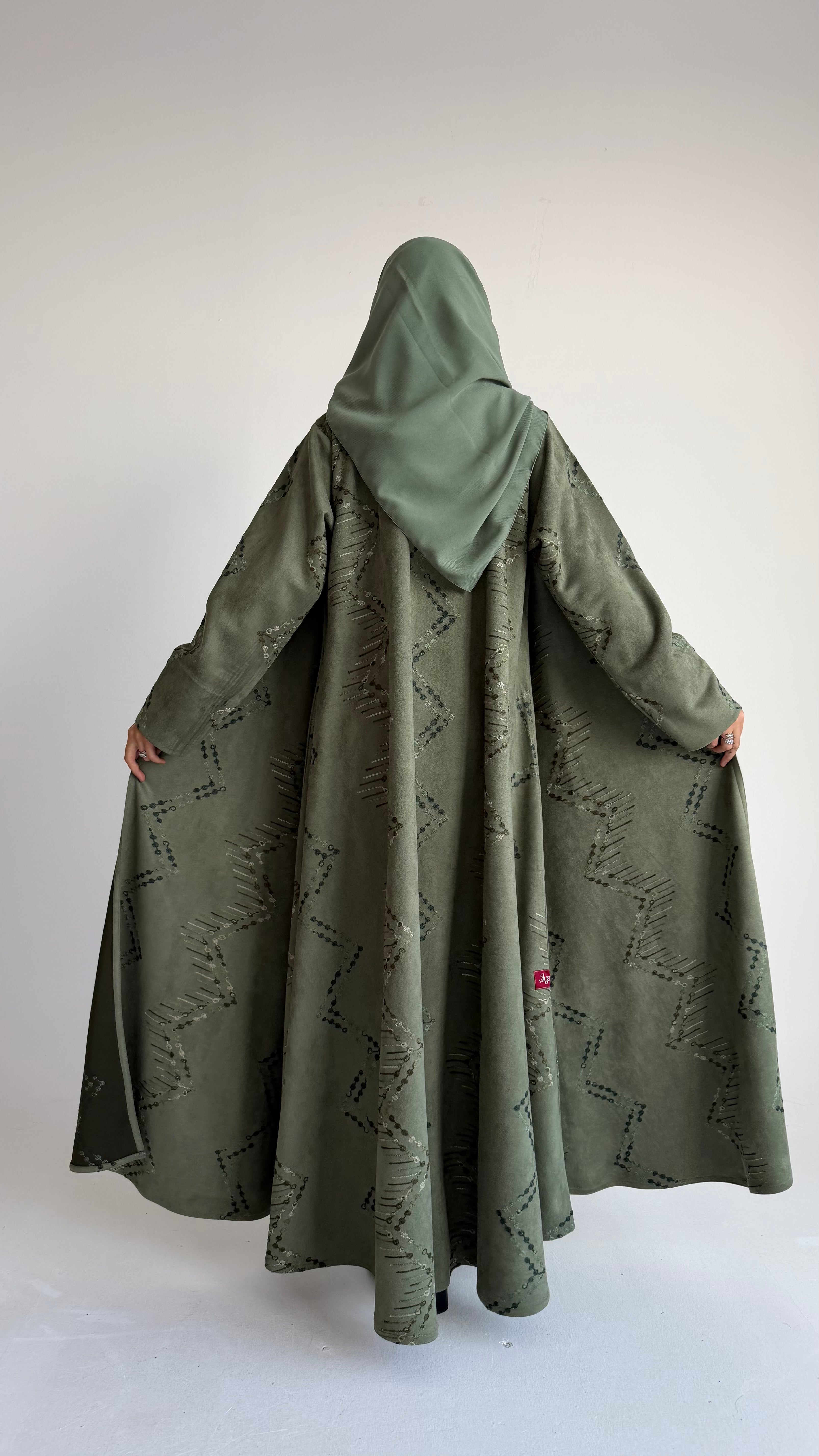 MWT580 - عباية شامواة زيتي - Aya