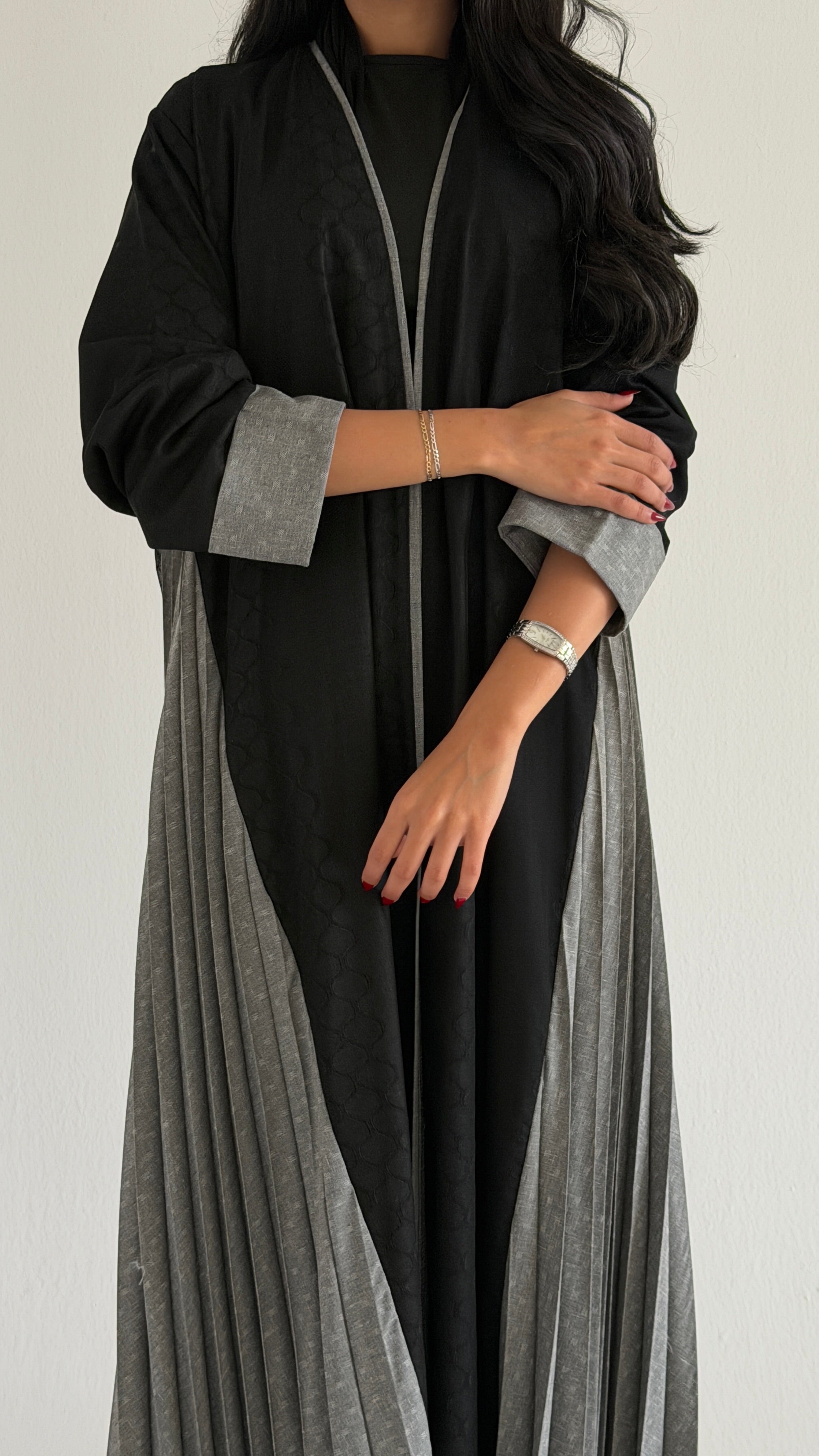 MW2071 - عباية كلوش مع اضافة شيكون مكسر في الجوانب - Aya