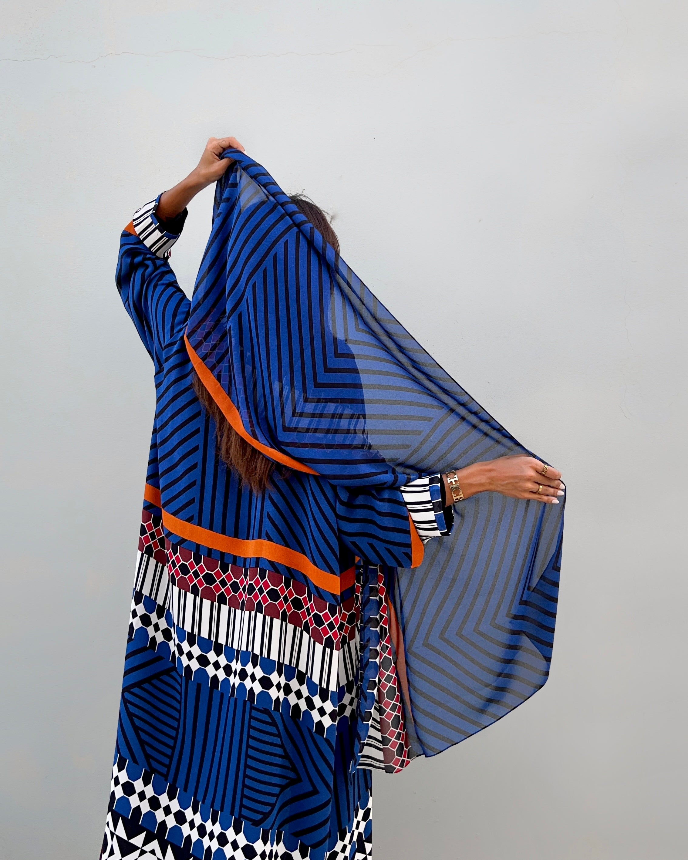 MWT457 - عبايه طباعه ازرق - Aya