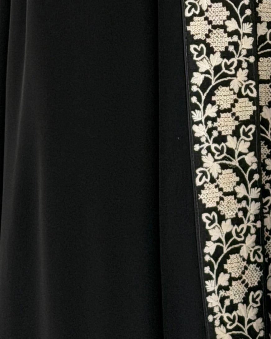 MW2035 - عباية ملكي دبل كلوش واضافة كلفه تطريز - Aya