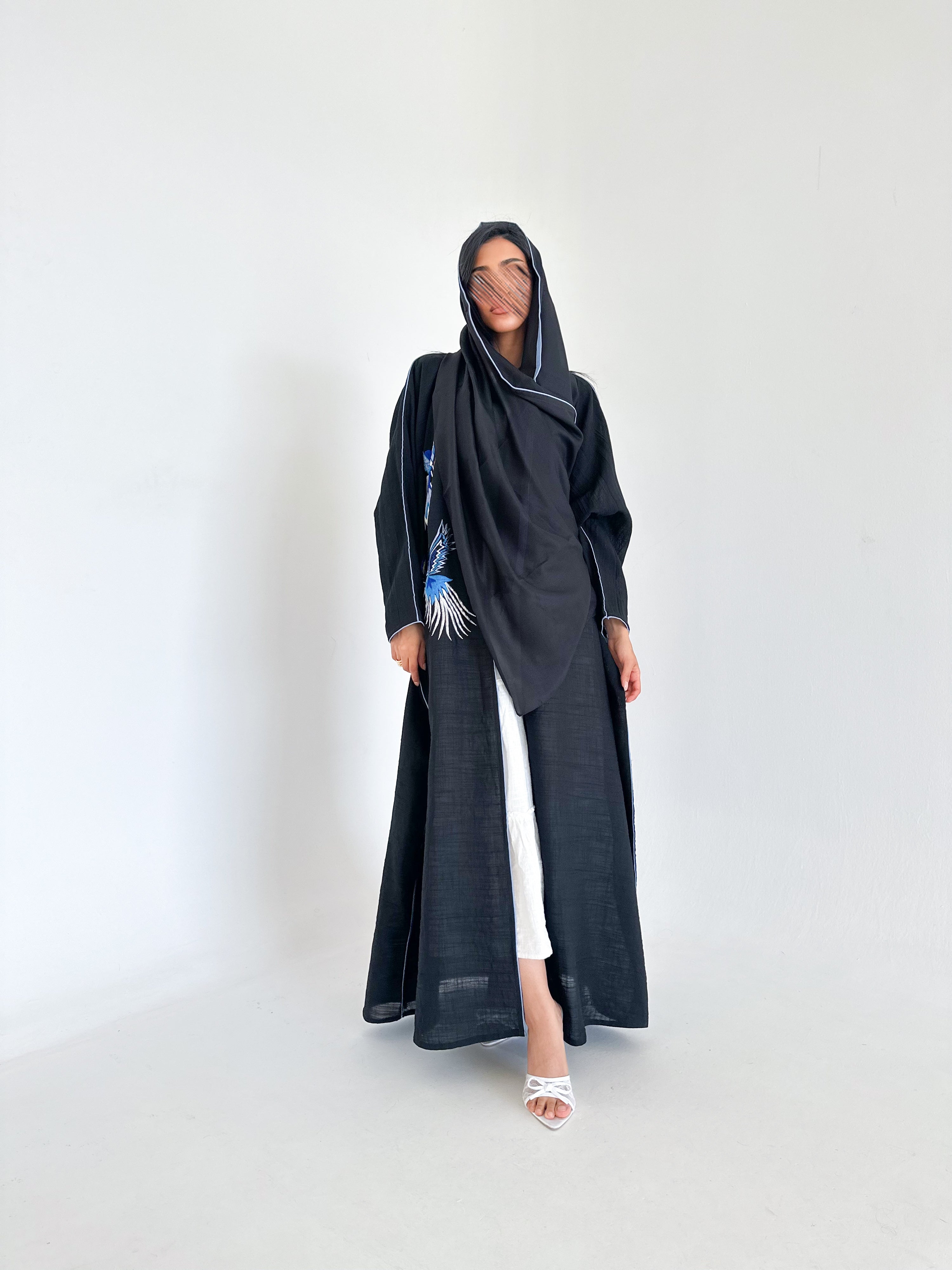 MW645 - Light Crepe Standing with Jacquard Half-Cloche