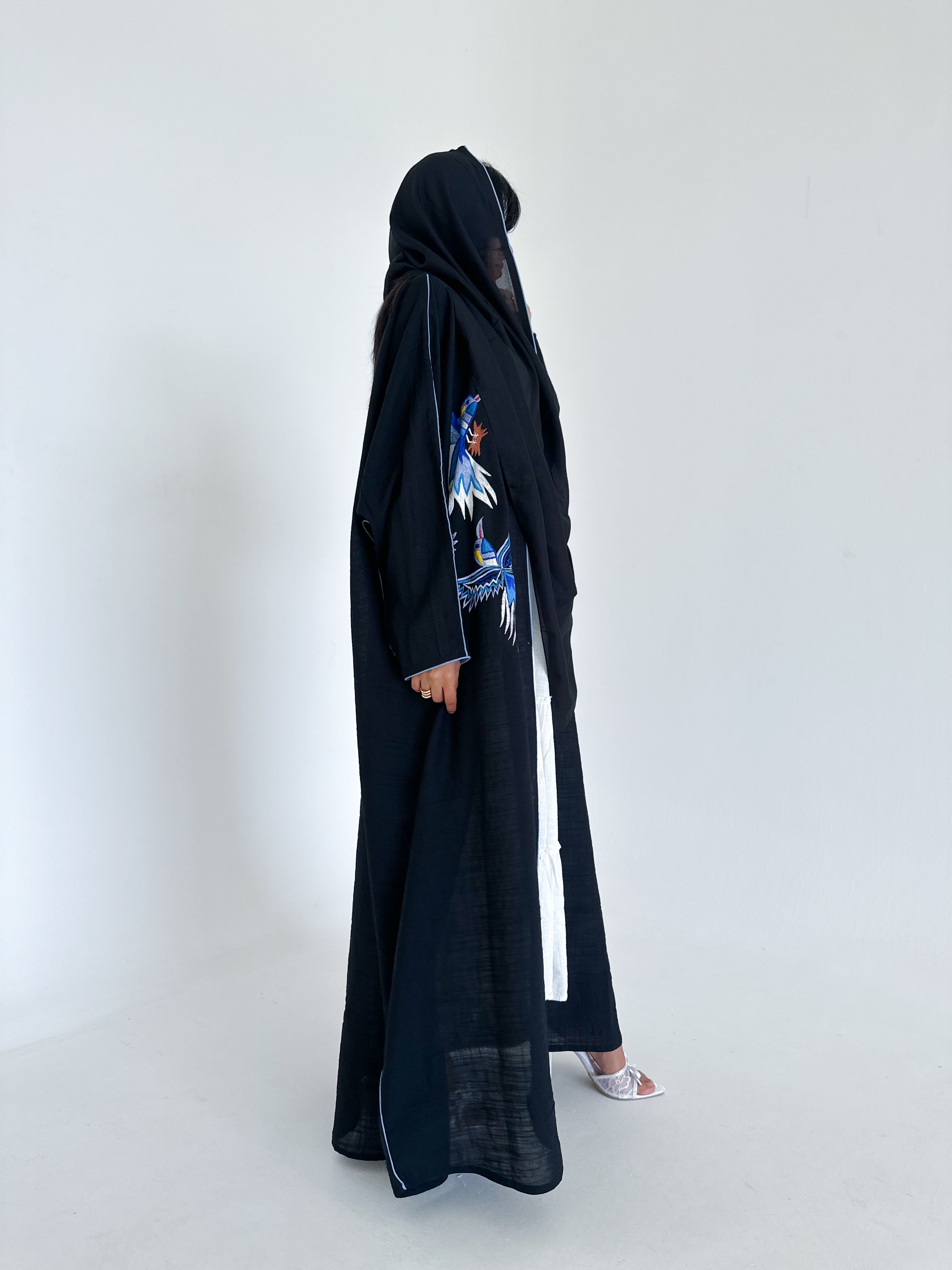 MW645 - Light Crepe Standing with Jacquard Half-Cloche