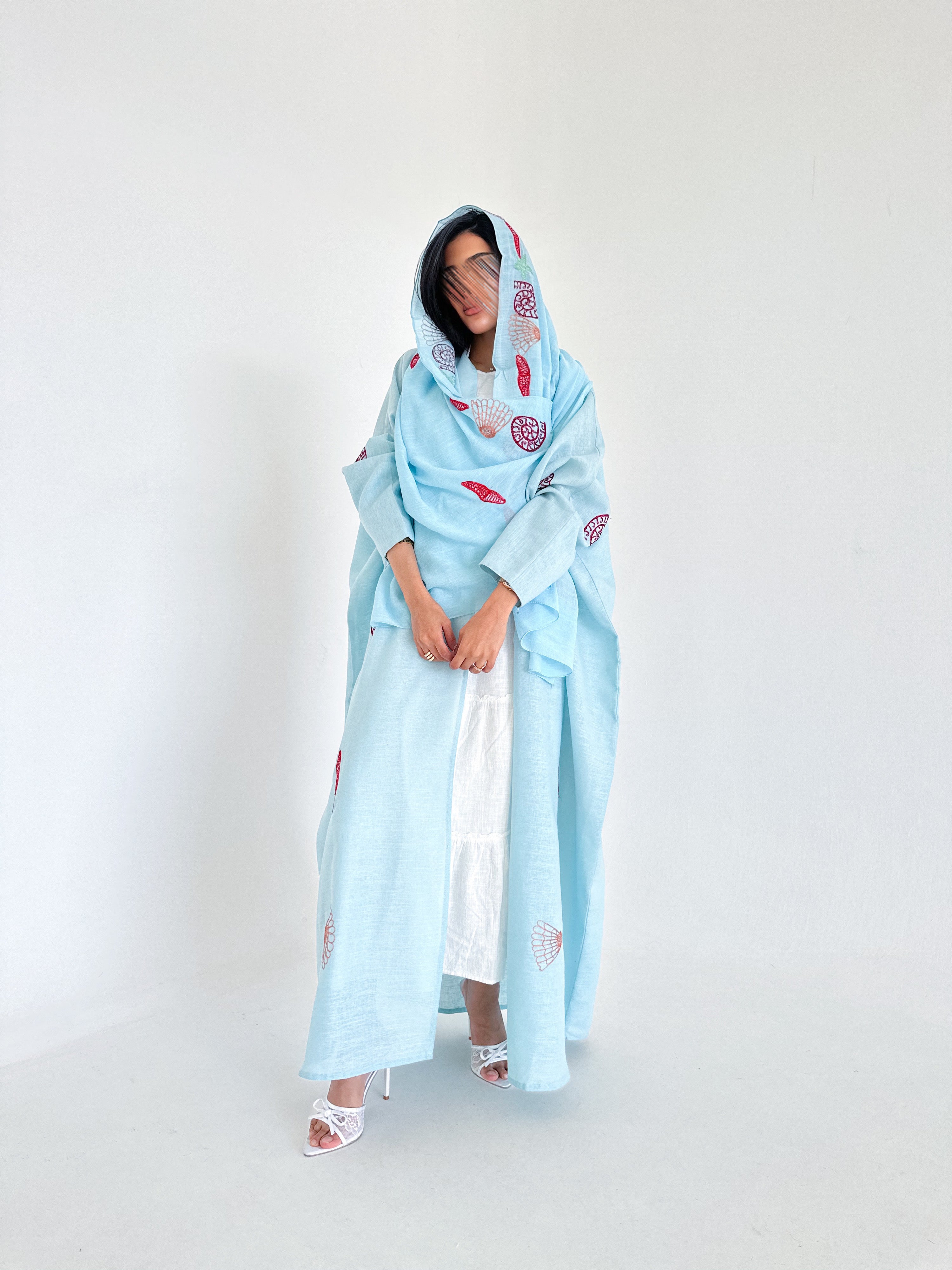 MW1345 - عباية نص فراشة بتطريز اصداف - Aya