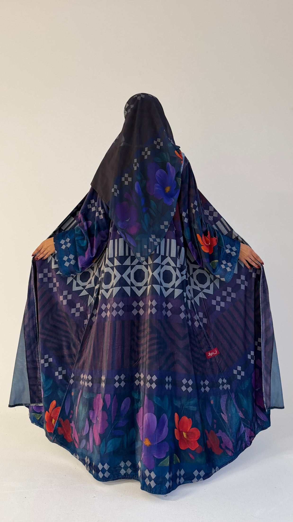 MWT623- عباية مخمل طباعة - Aya