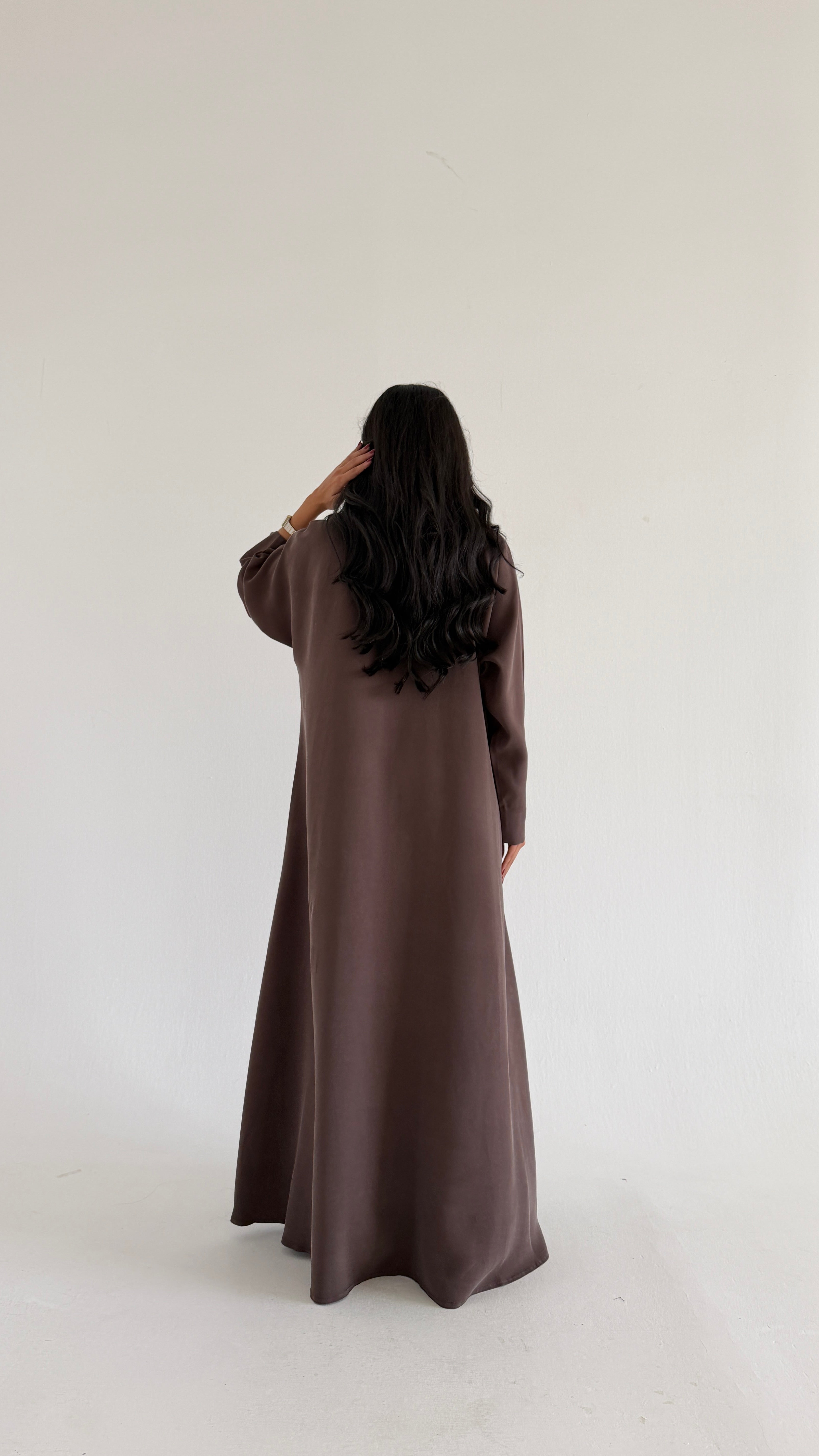 MWT1030 - عباية مع طرحة تطريز - Aya