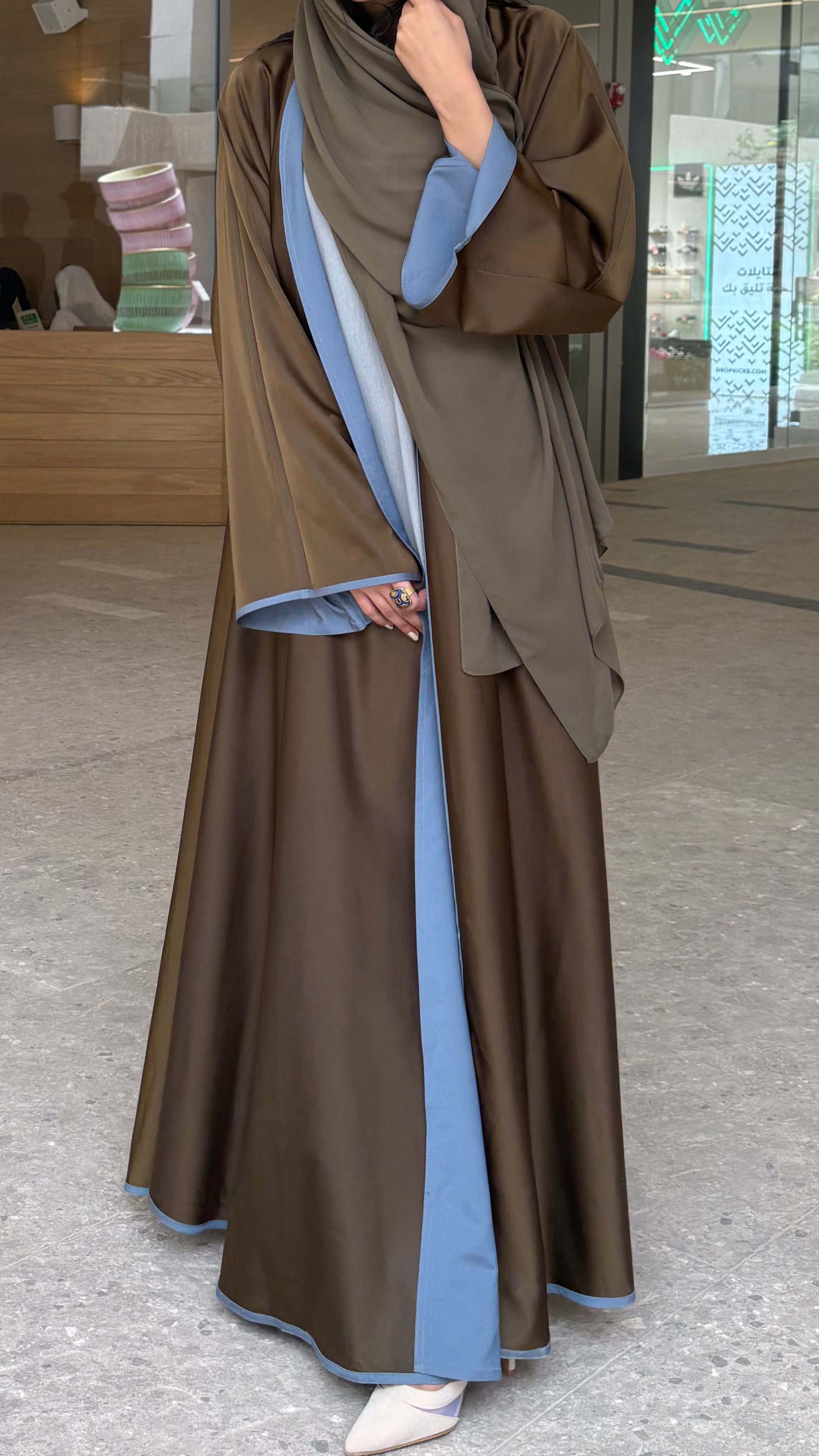 MW1326  - عباية دبل فيس باللون الأزرق الهادئ والزيتي الفاخر - Aya