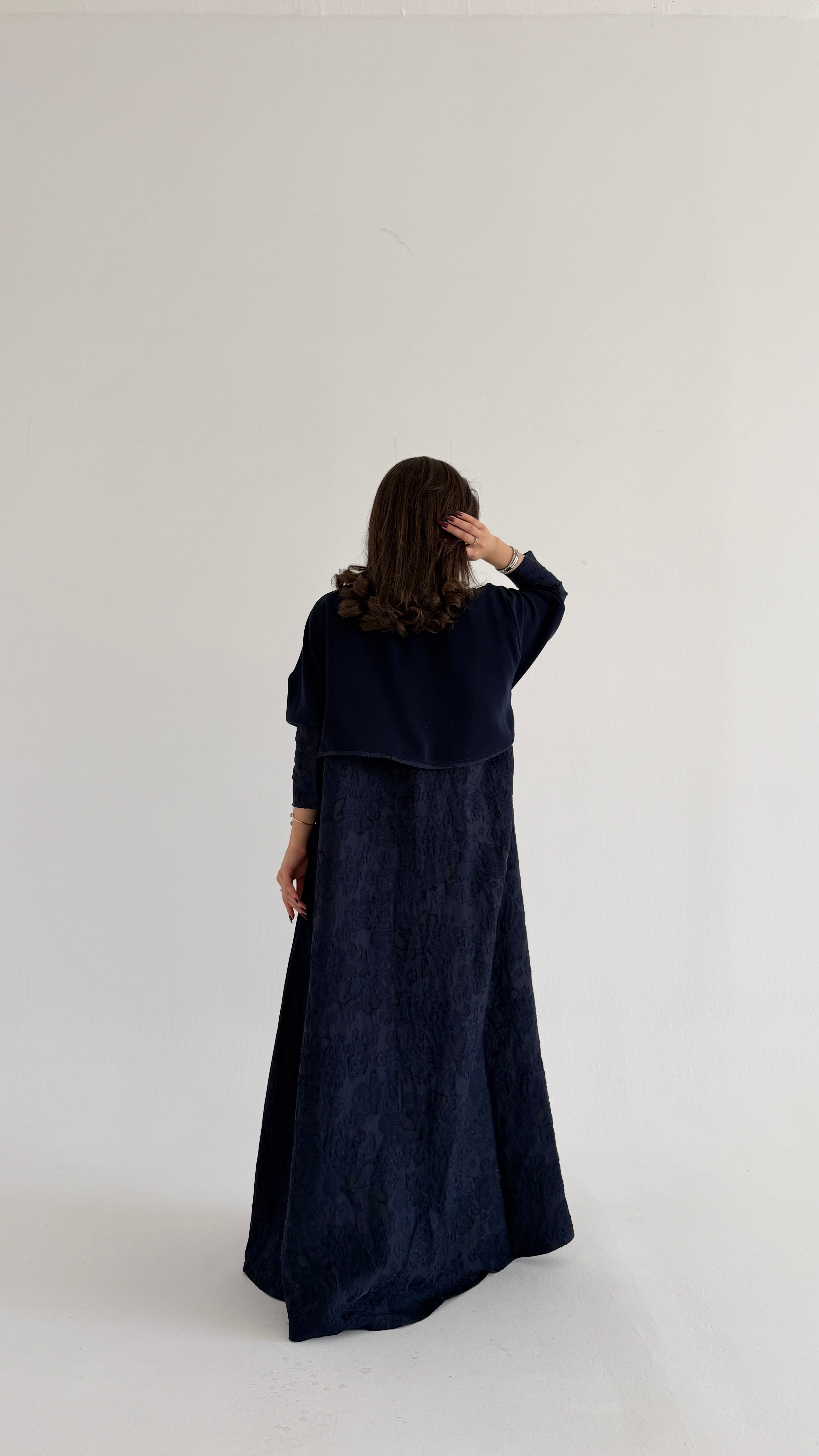 MWT1086 - عباية مع تدخيله مشجر |Abaya with floral inserts - Aya