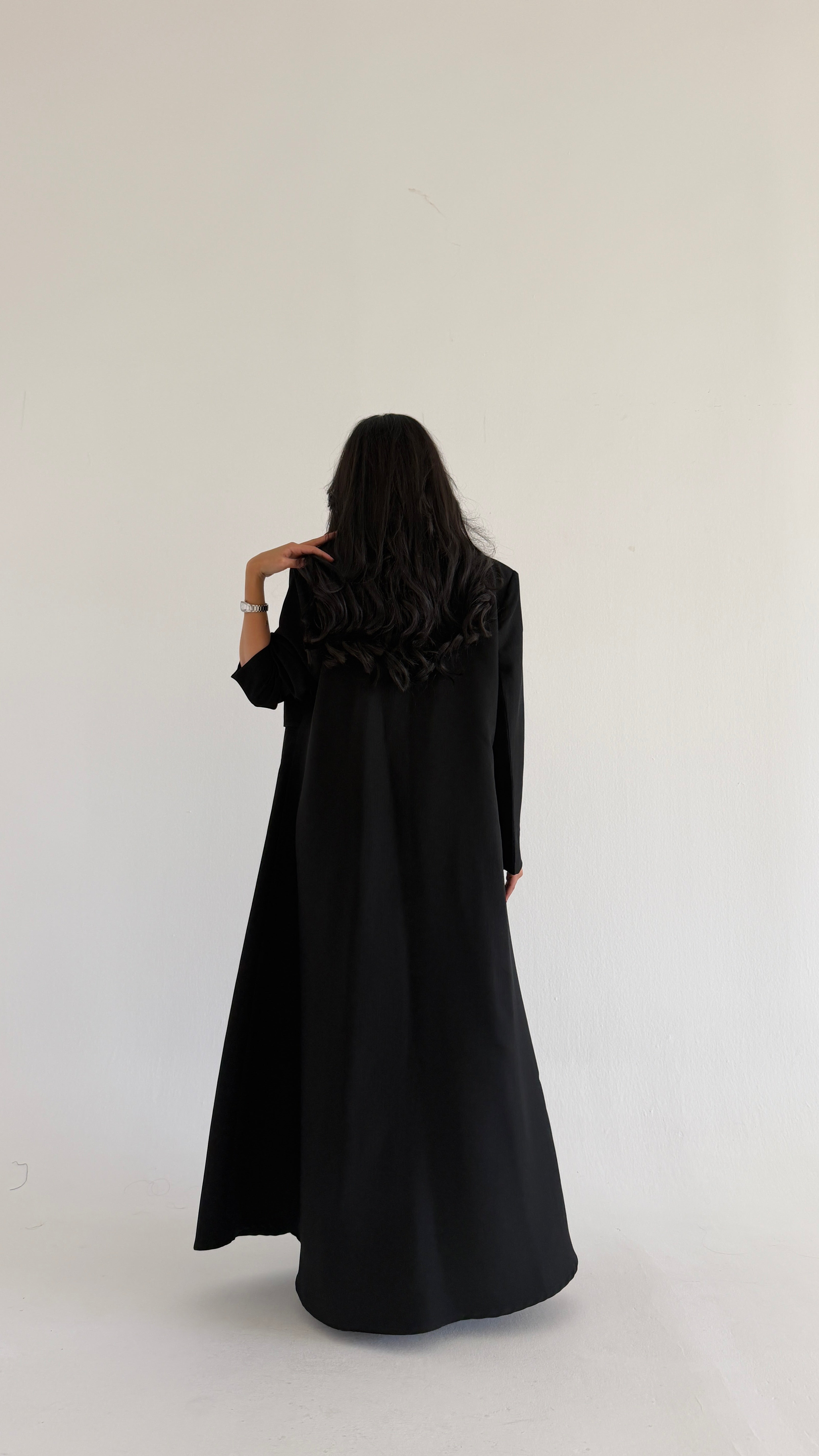 MW2091 - عباية جاكار أنيقة بقصّة بليزر عصرية - Aya