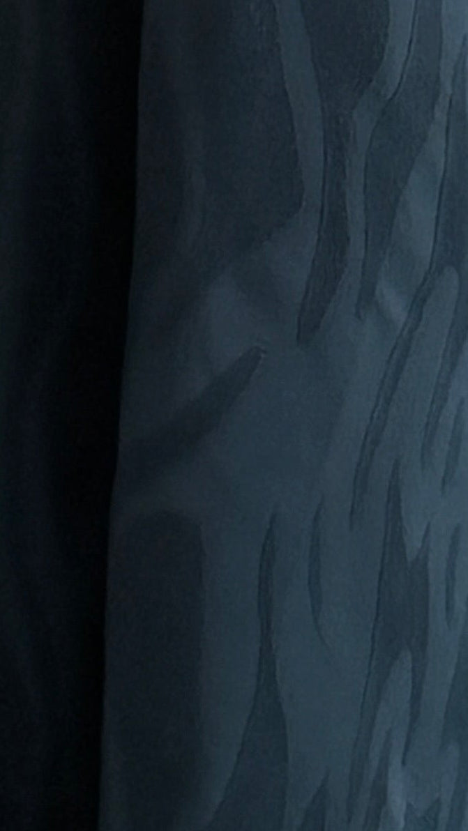 MW2089 - عباية جاكار أنيقة بقصّة بليزر عصرية - Aya