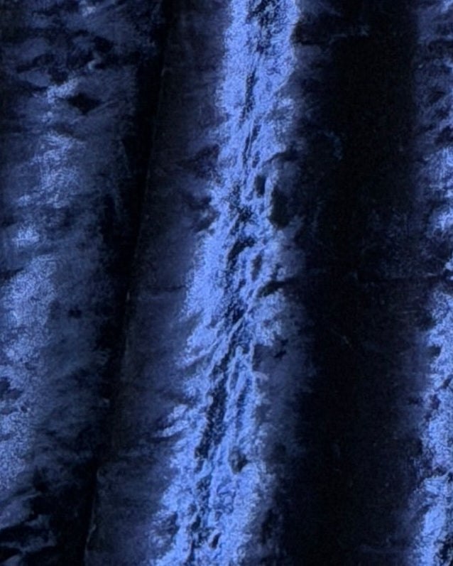 MW1828 - عباية مخمل - Aya